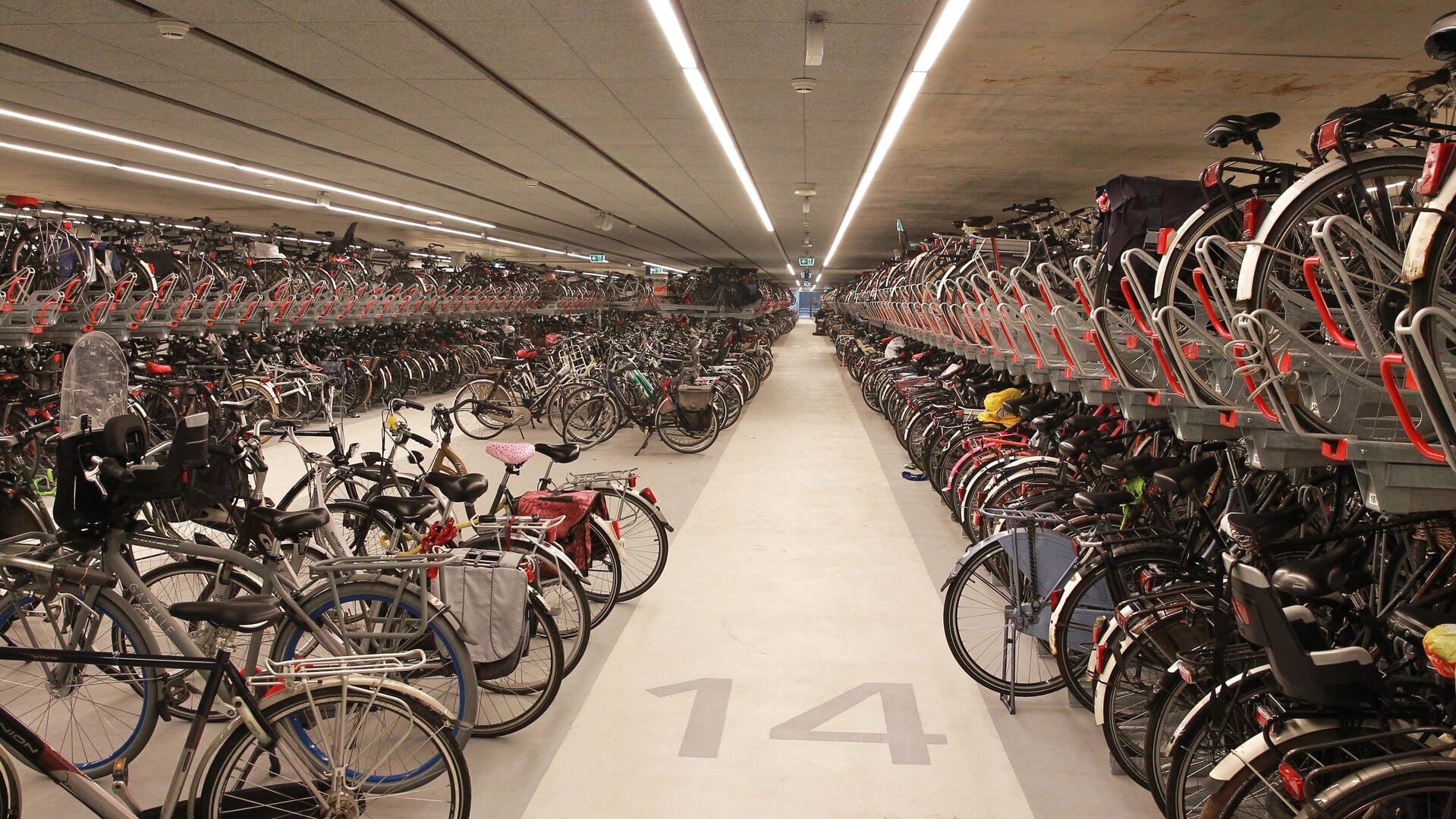 Vernieuwing fietsenstalling station Delft