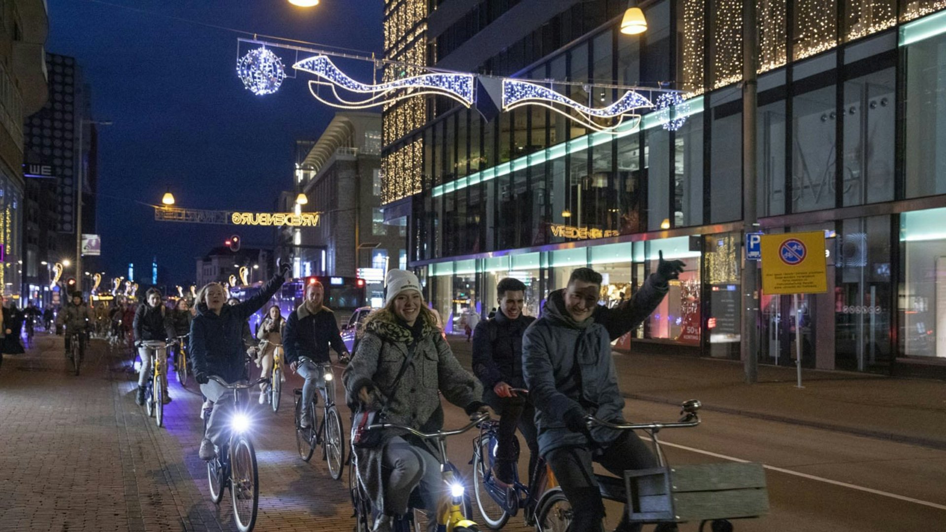 Fietsers kunnen donderdag gratis hun kapotte fietsverlichting laten repareren op Utrecht Science Par