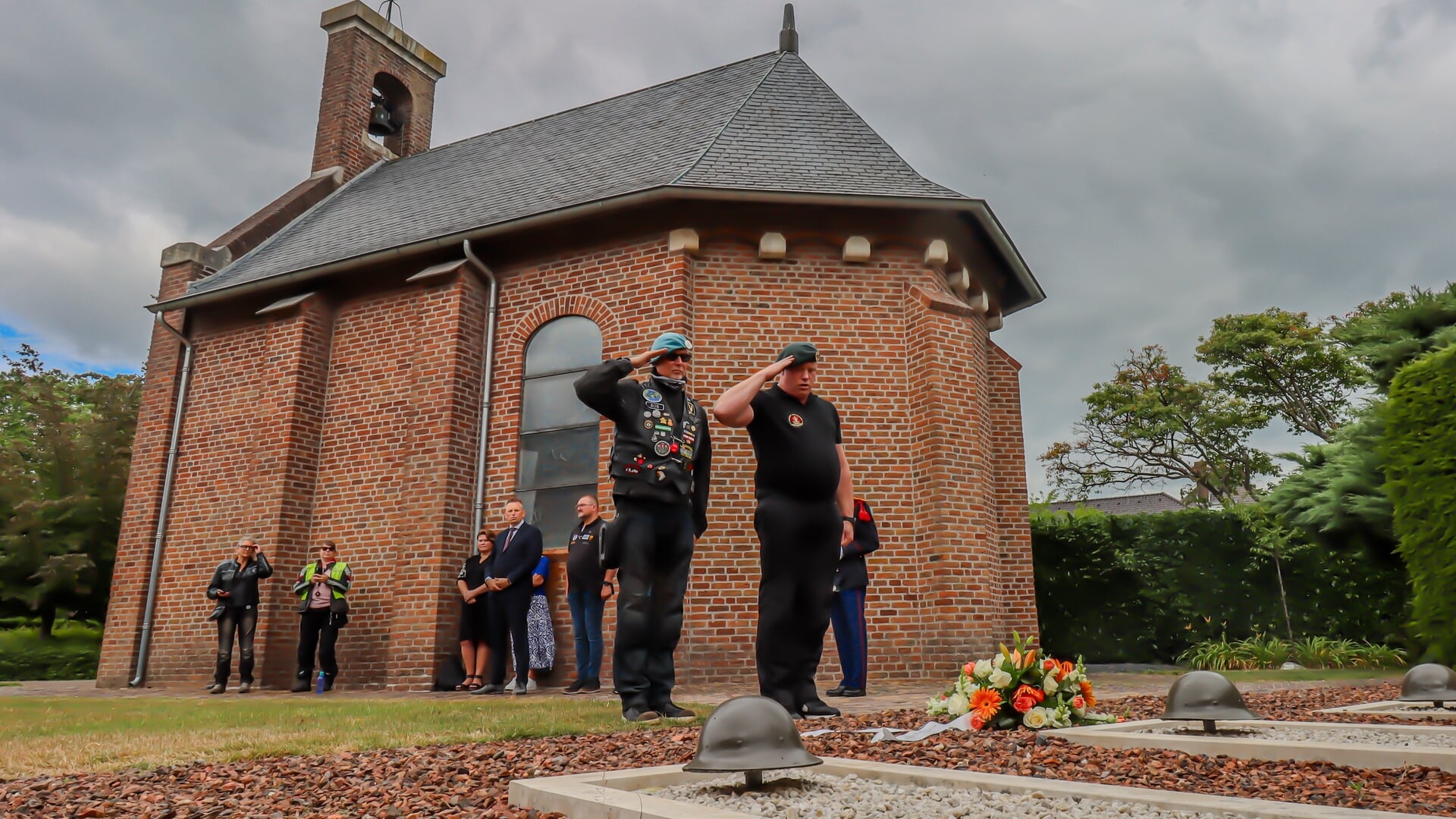 Herdenking Stichting Nederlandse Veteranen Motorrijders