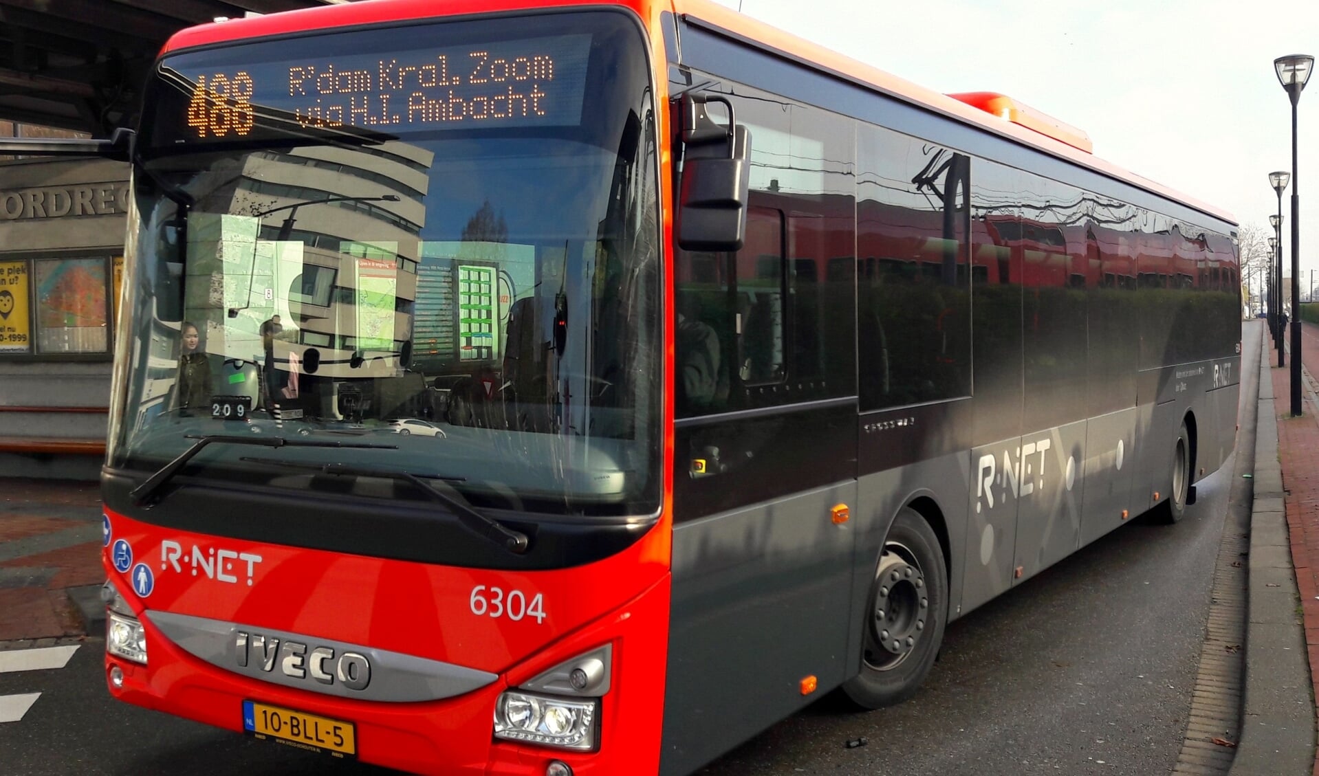 Tien jaar reizen met R-net - Al het nieuws uit Albrandswaard