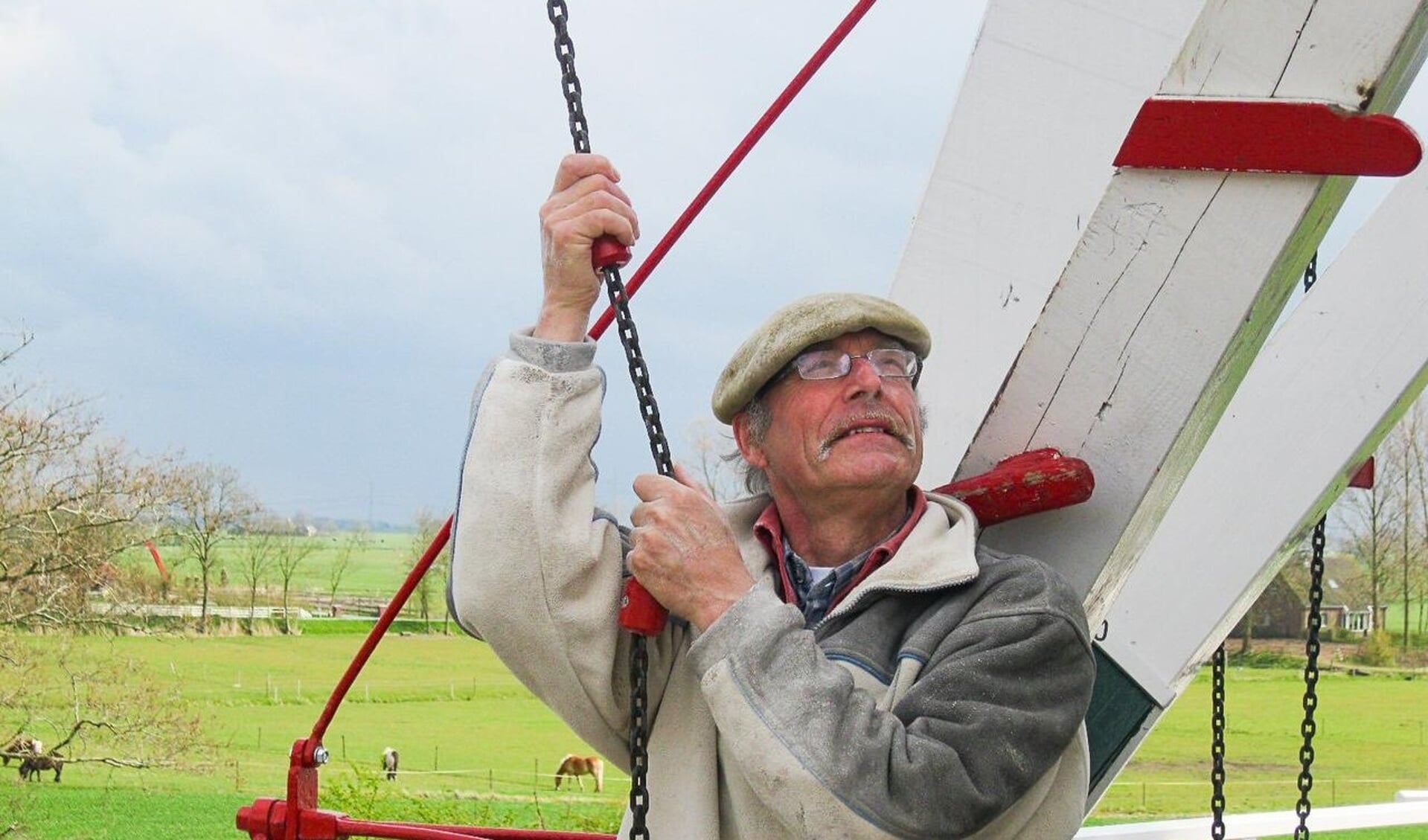 Rolf Wassens is naast organist en molenaar nu ook ridder