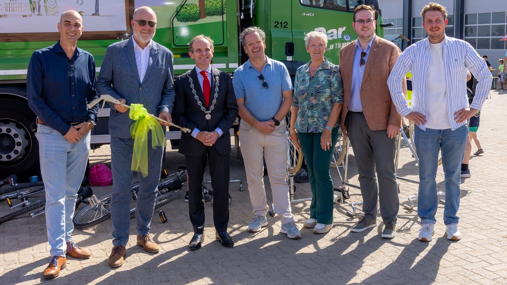 Vrijwilligers in het zonnetje gezet tijdens jaarlijkse Wijkheldendag