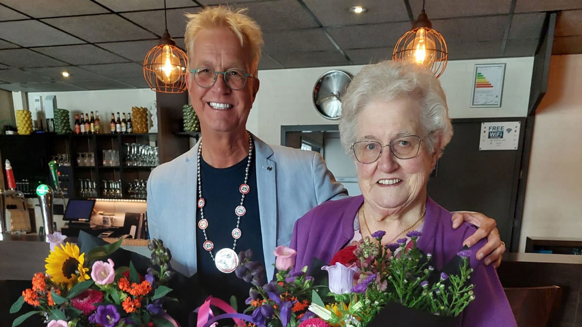 Jubilarissen Gemengd Koor Horssen gehuldigd