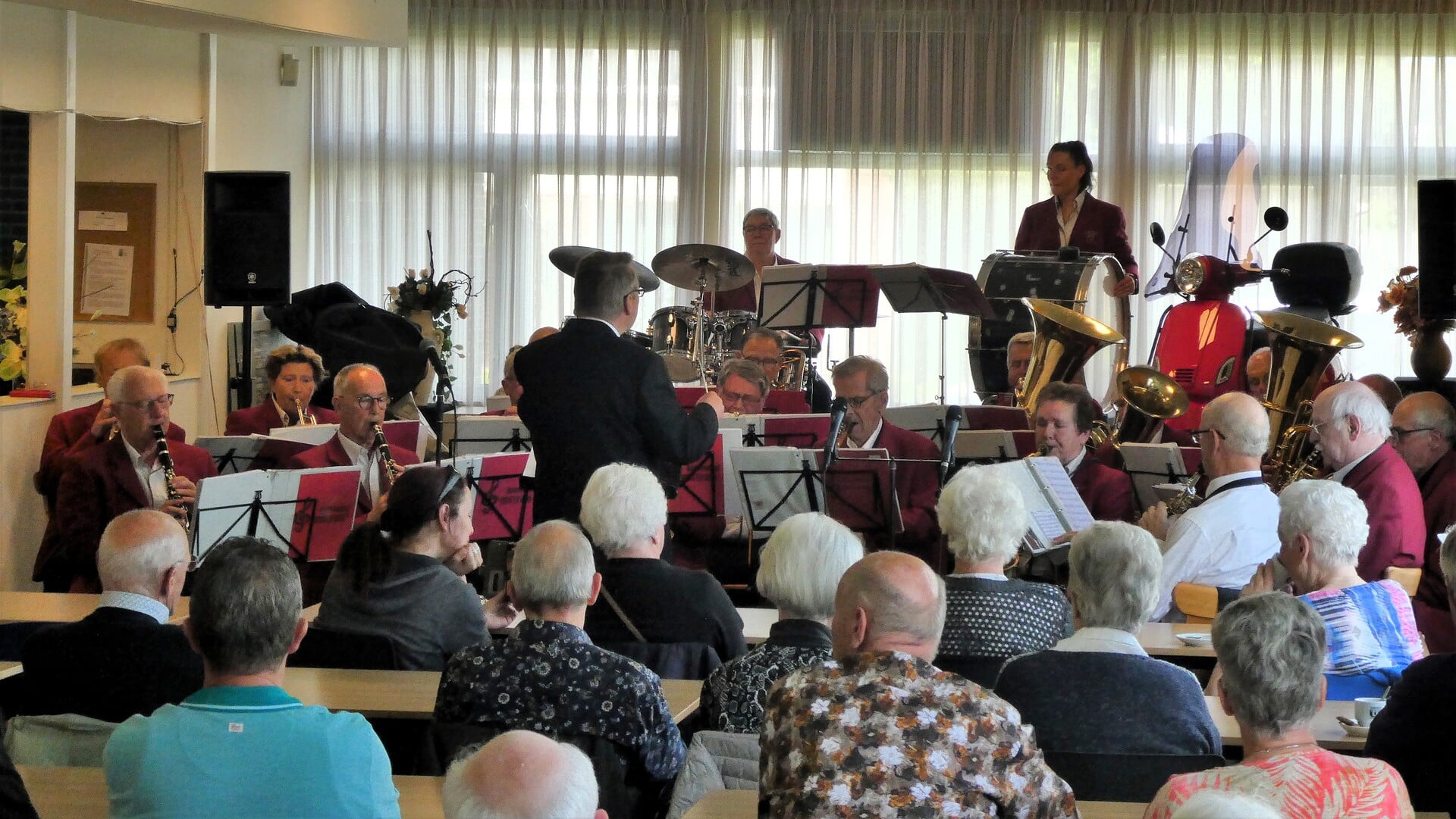 Luisterkring Beneden-Leeuwen