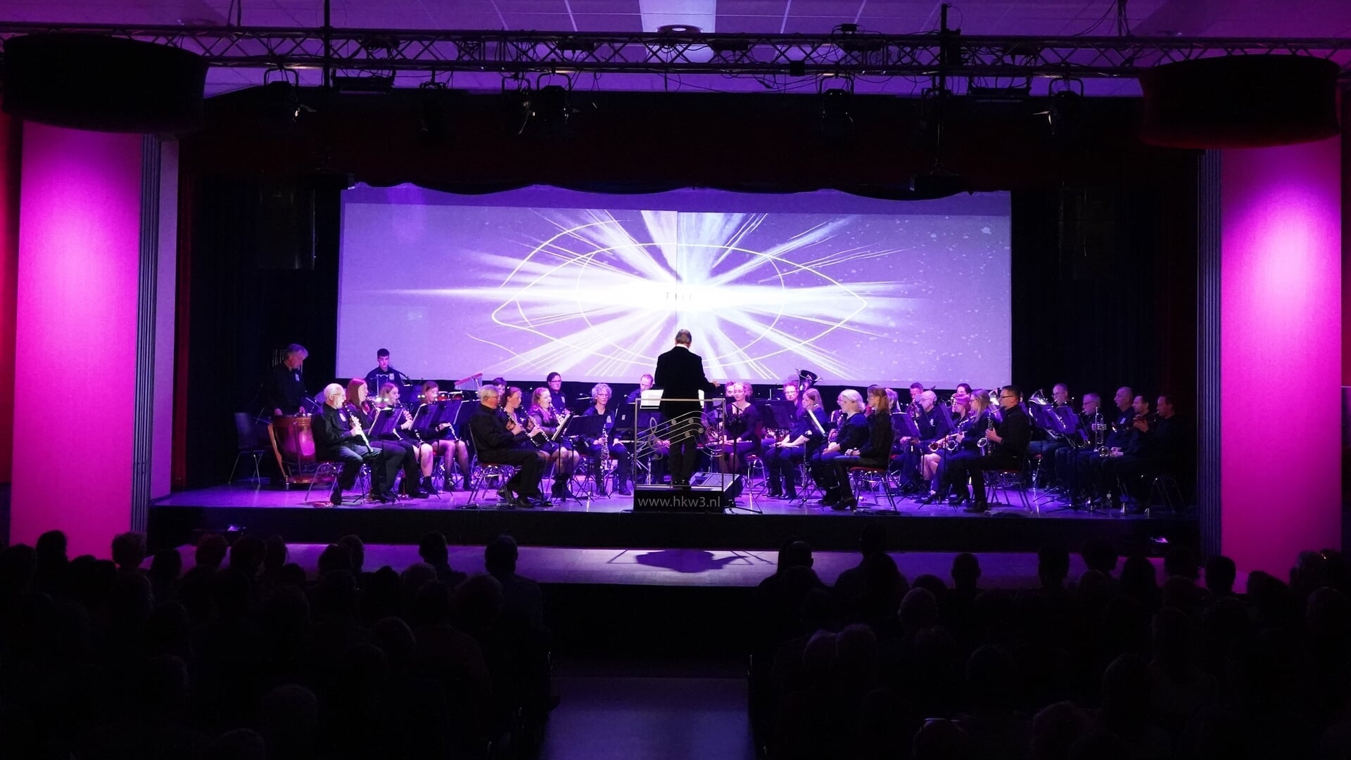 Optreden Muziekvereniging KWIII en Slagwerkgroep Alphen/Dreumel