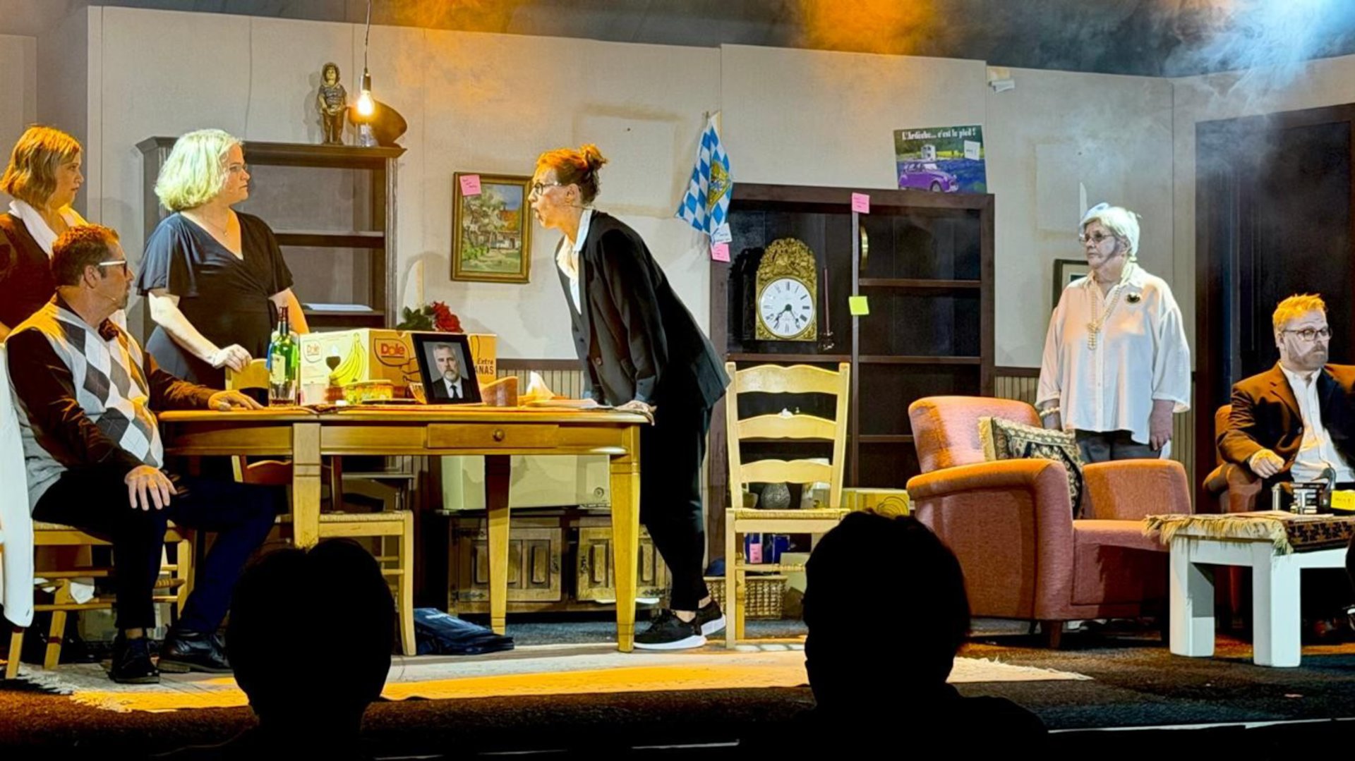 ZigZag Theater Geldrop presenteert Rookgordijn