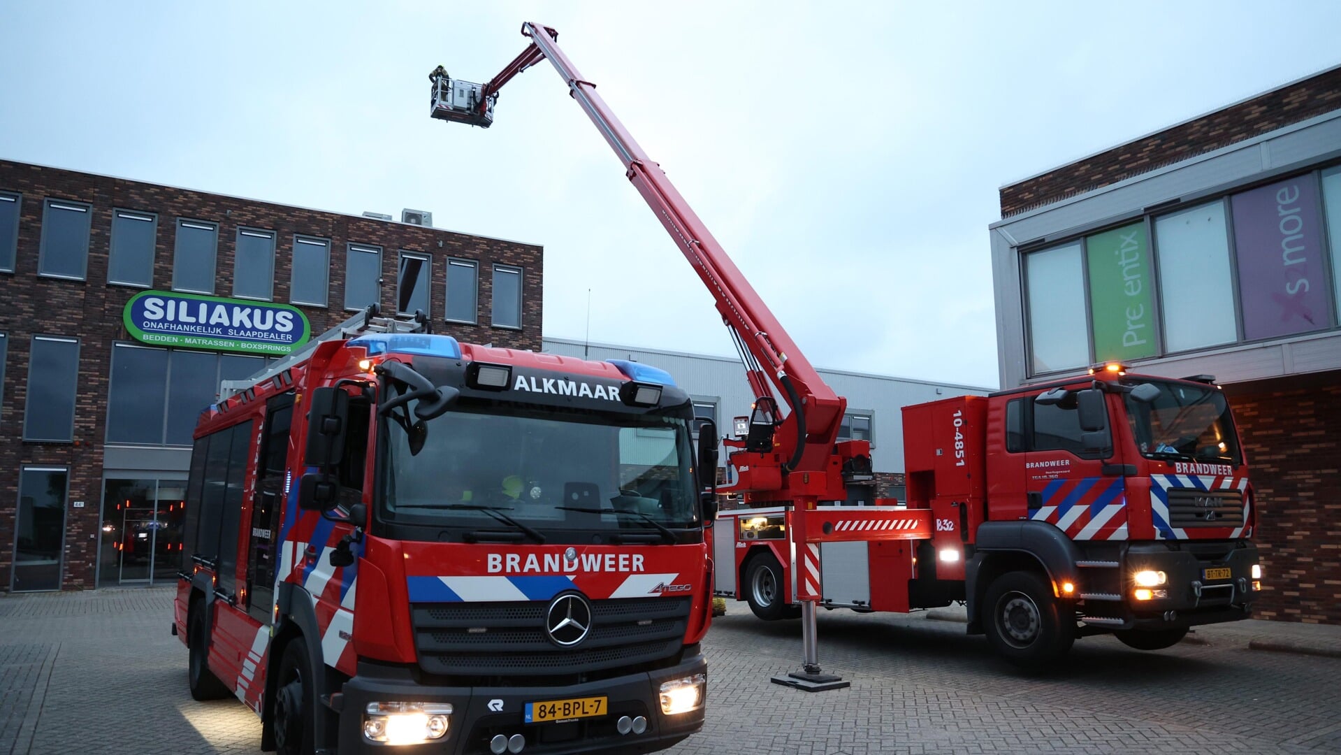 Zeer grote brand aan de Bijlestaal in Broek op Langedijk