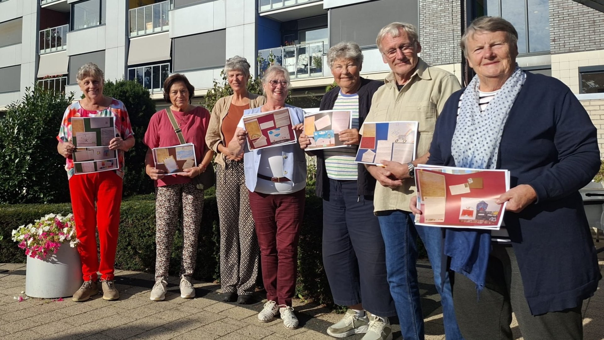Verhalen rollen door de brievenbus