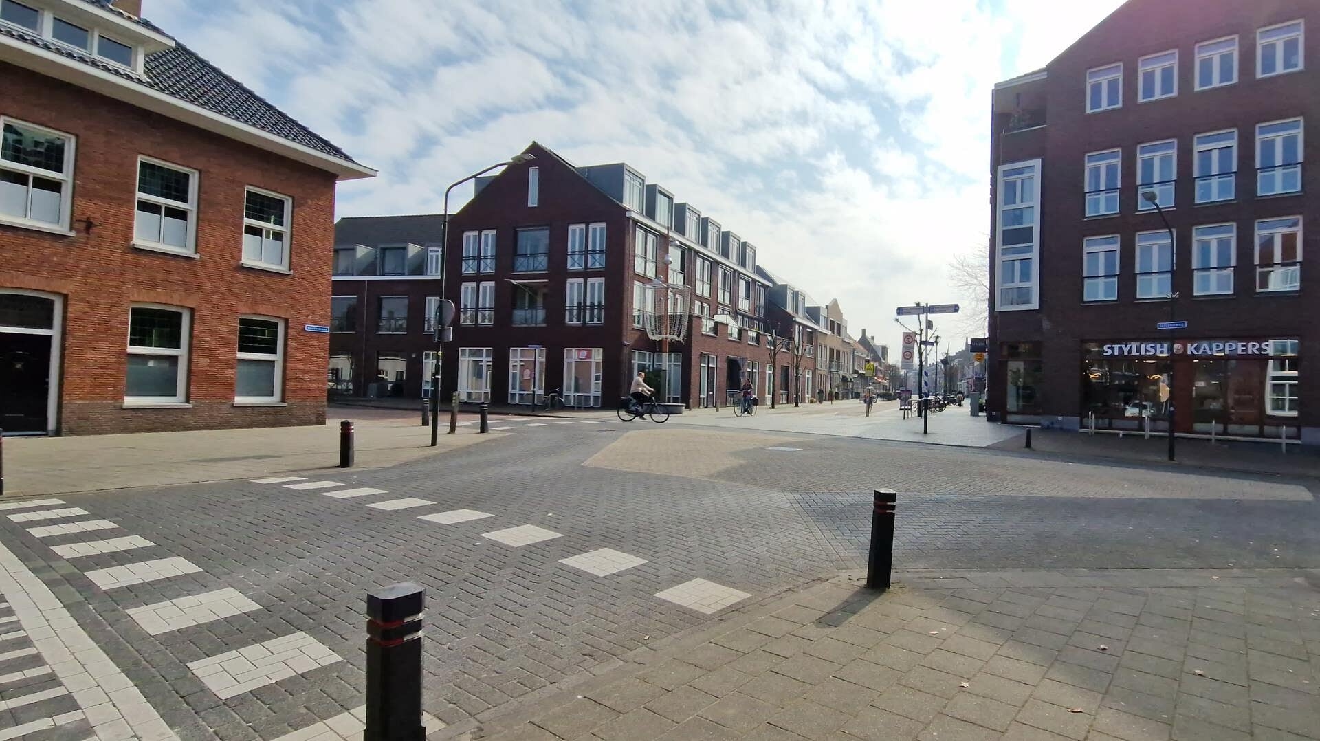 Zebrapaden komen er eindelijk: veiliger oversteken op kruising Hoofdstraat-Kluisstraat in Schijndel