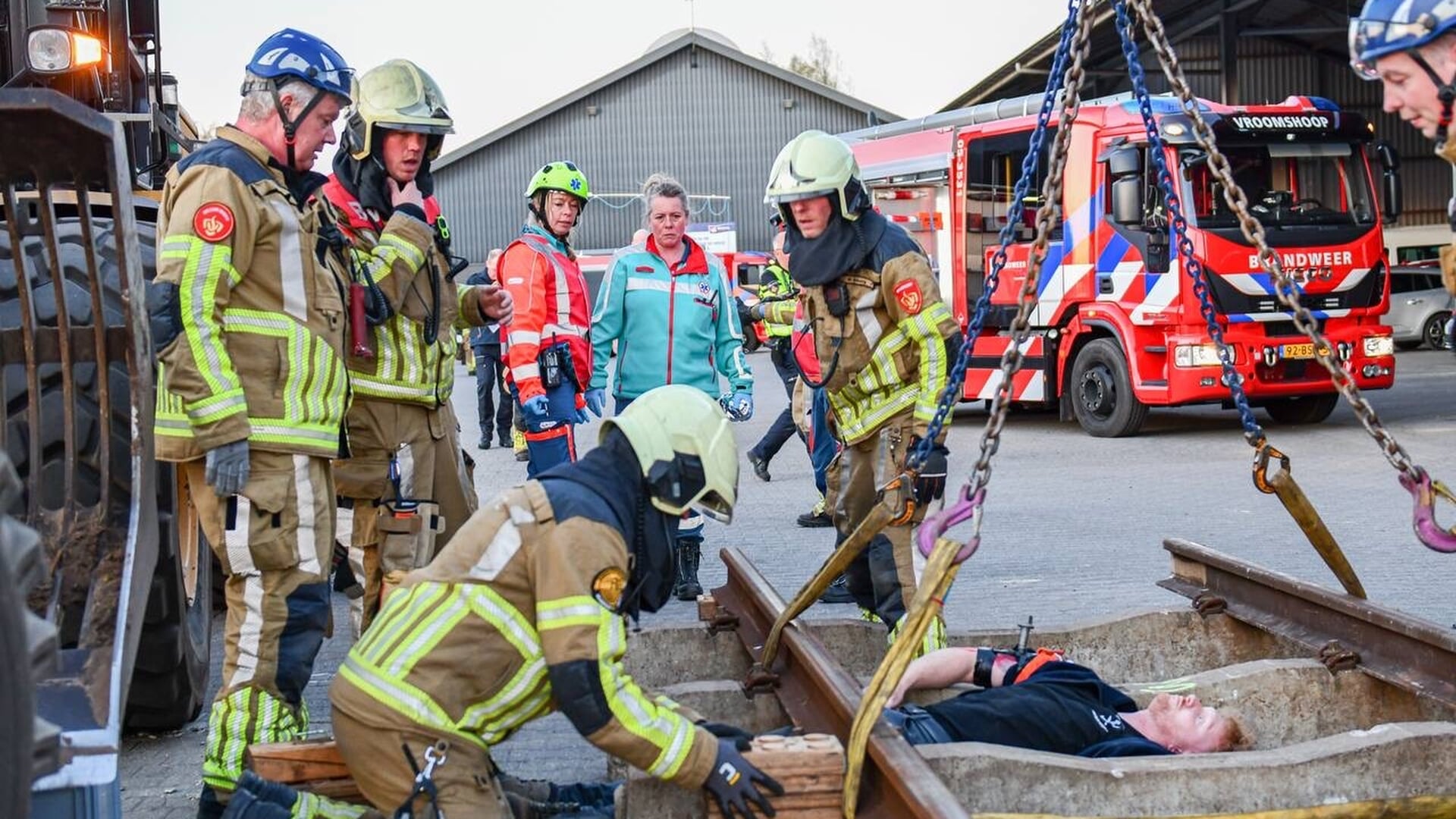 Grote Realistische Oefening Hulpdiensten bij Wetering BV in Den Ham