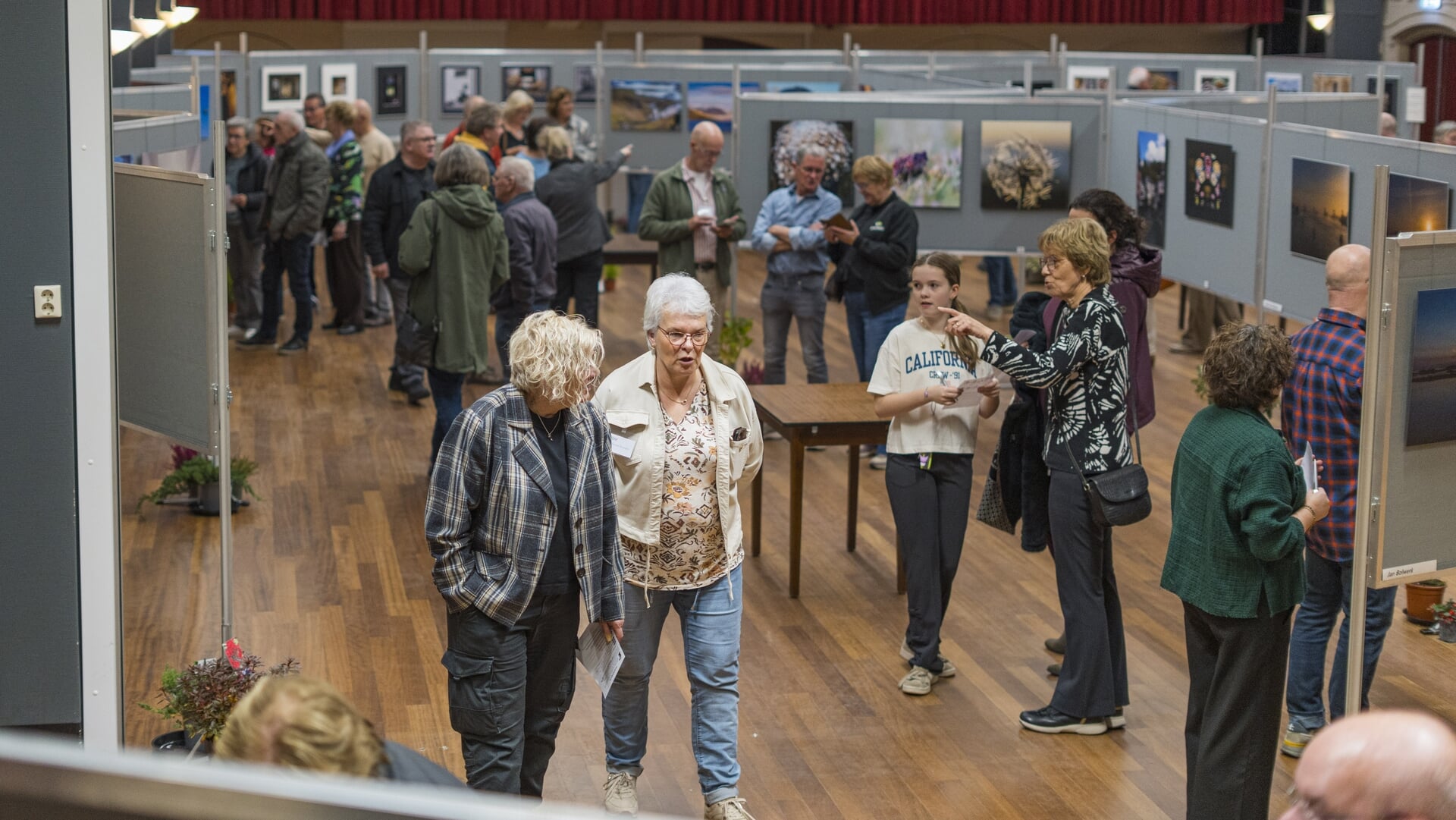 Fototentoonstelling Fotoclub Schijndel – Dag 1 geslaagd