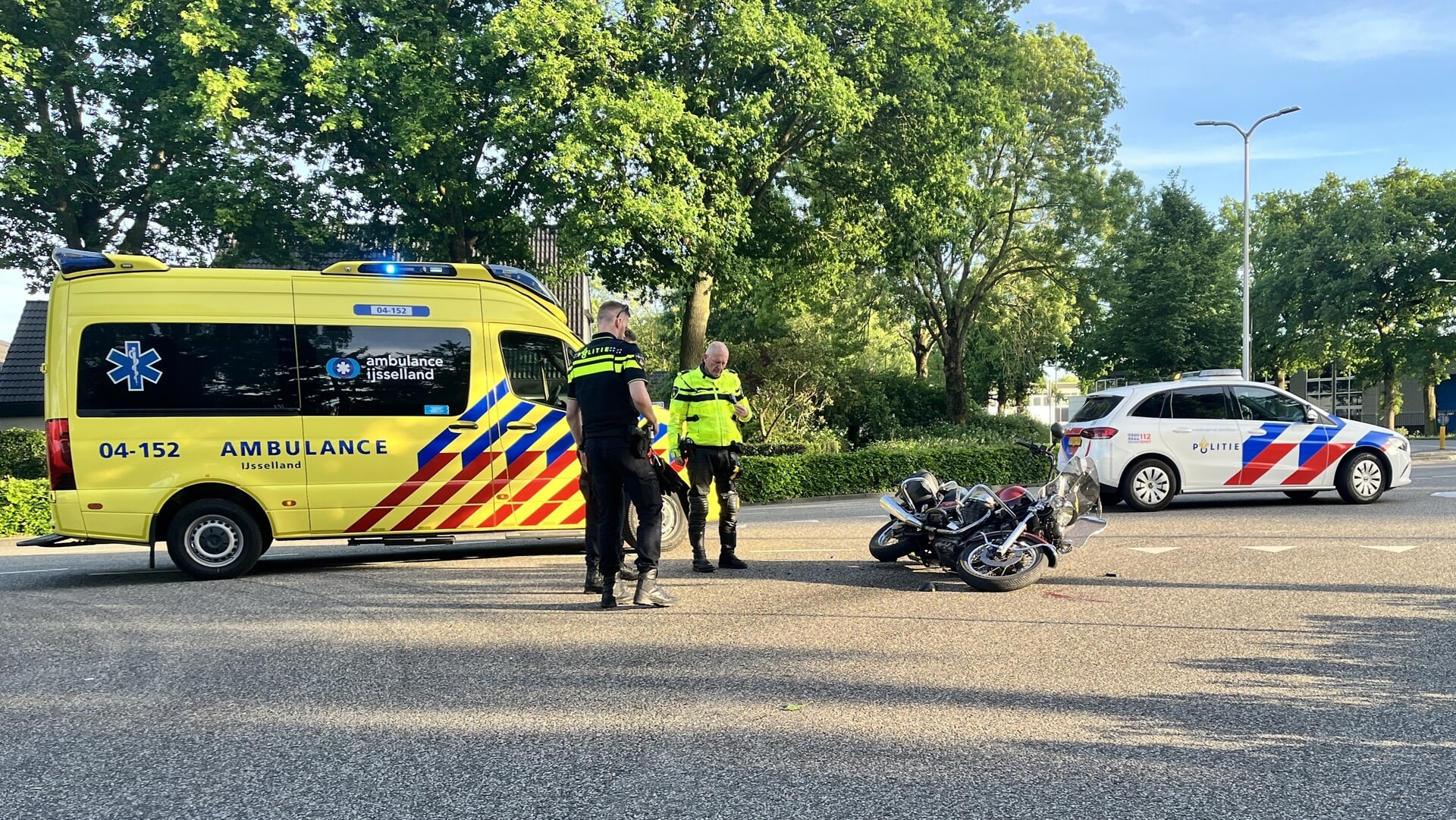 Motorrijder gewond bij aanrijding in Dedemsvaart