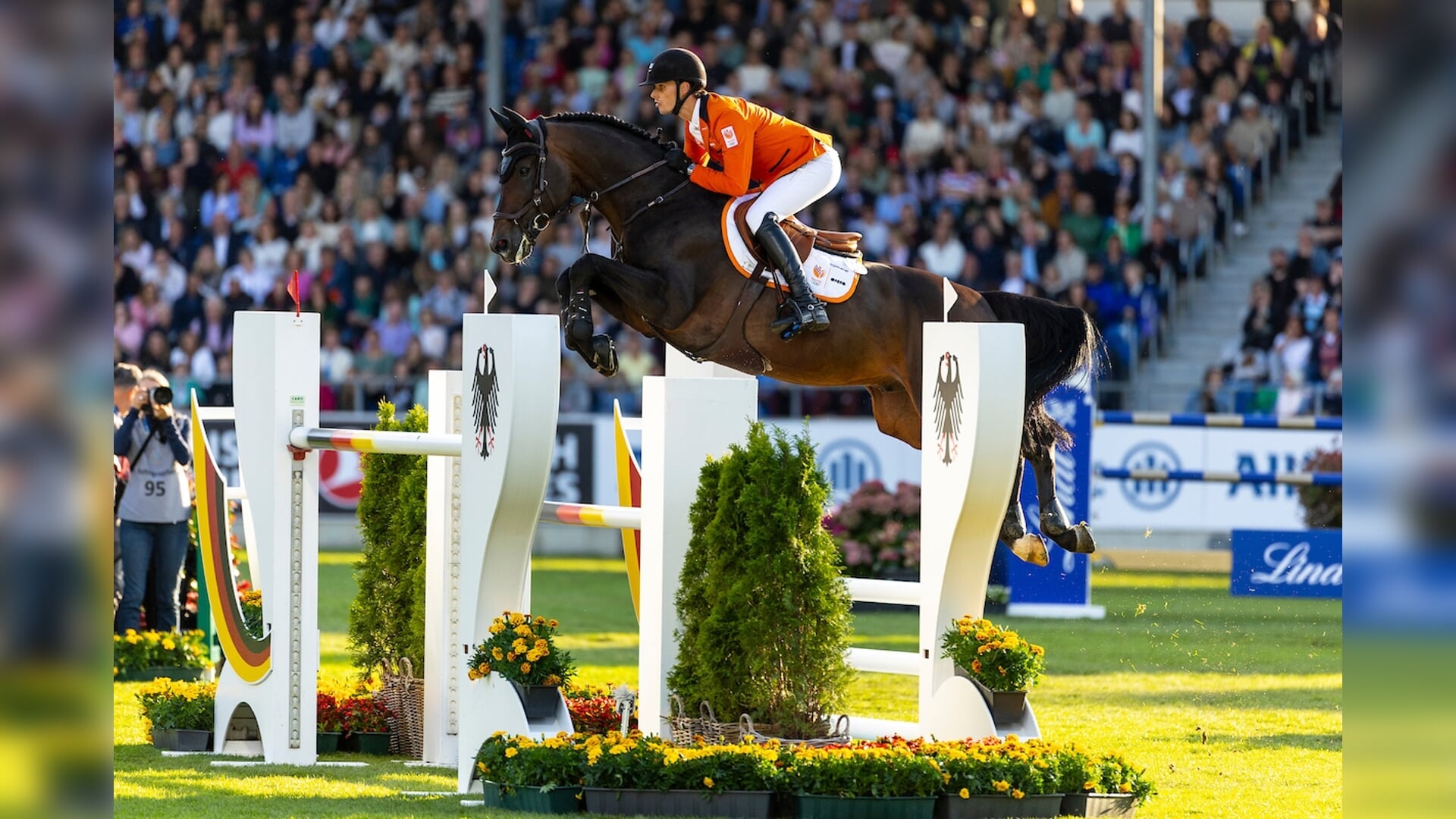 Lars Kersten wint 1.45m Statera CSIU25 European Youngster Cup in ...