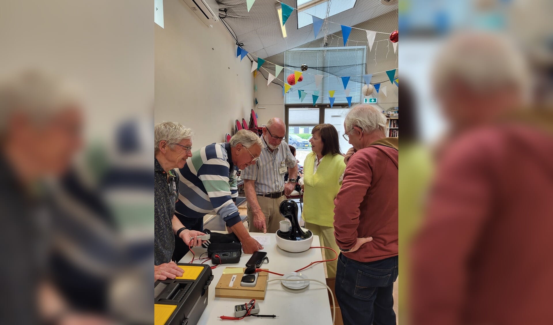 Repaircafé in het Posthuis in Middenmeer
