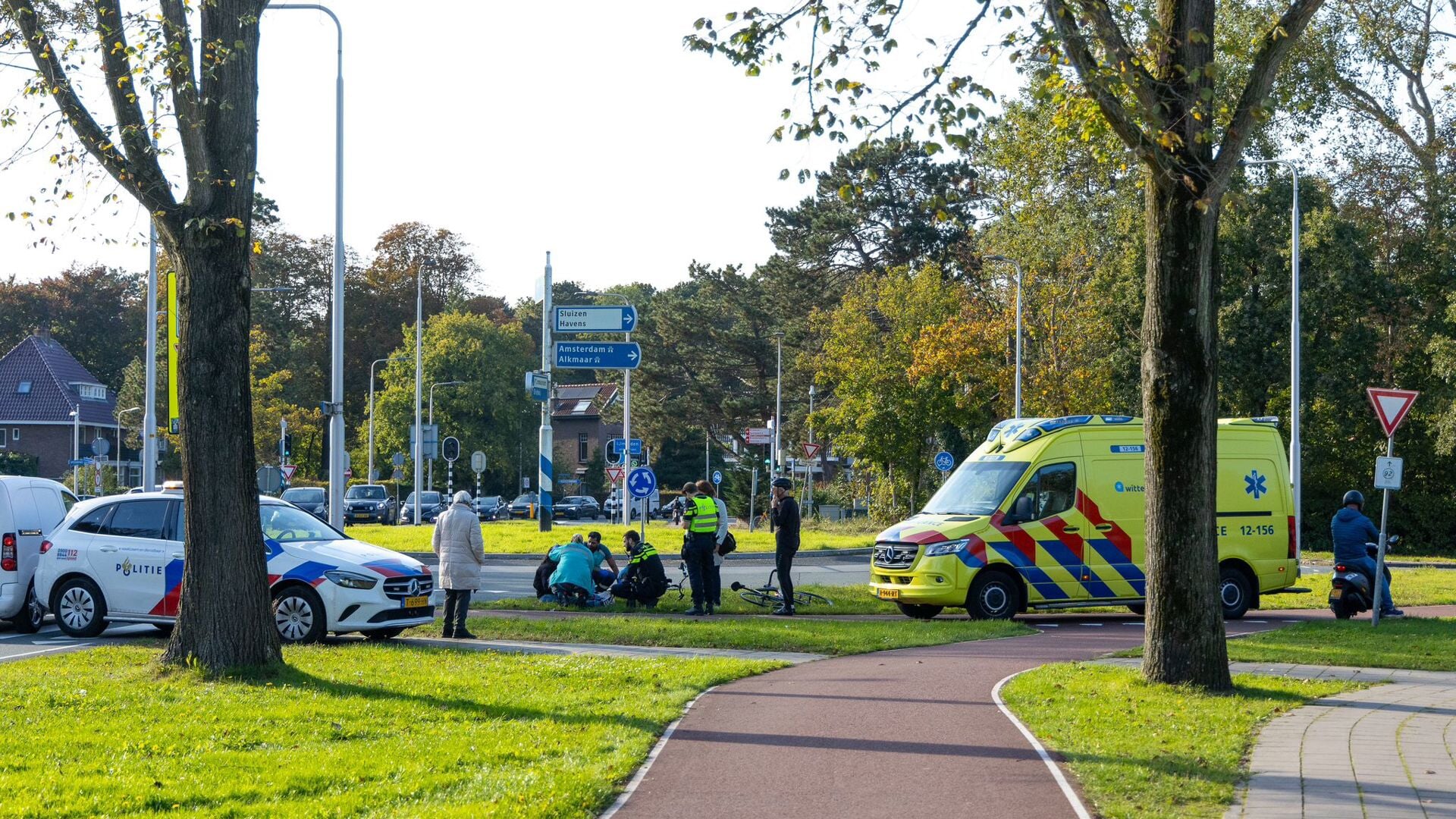 Aanrijding tussen fietsster en automobilist in Driehuis