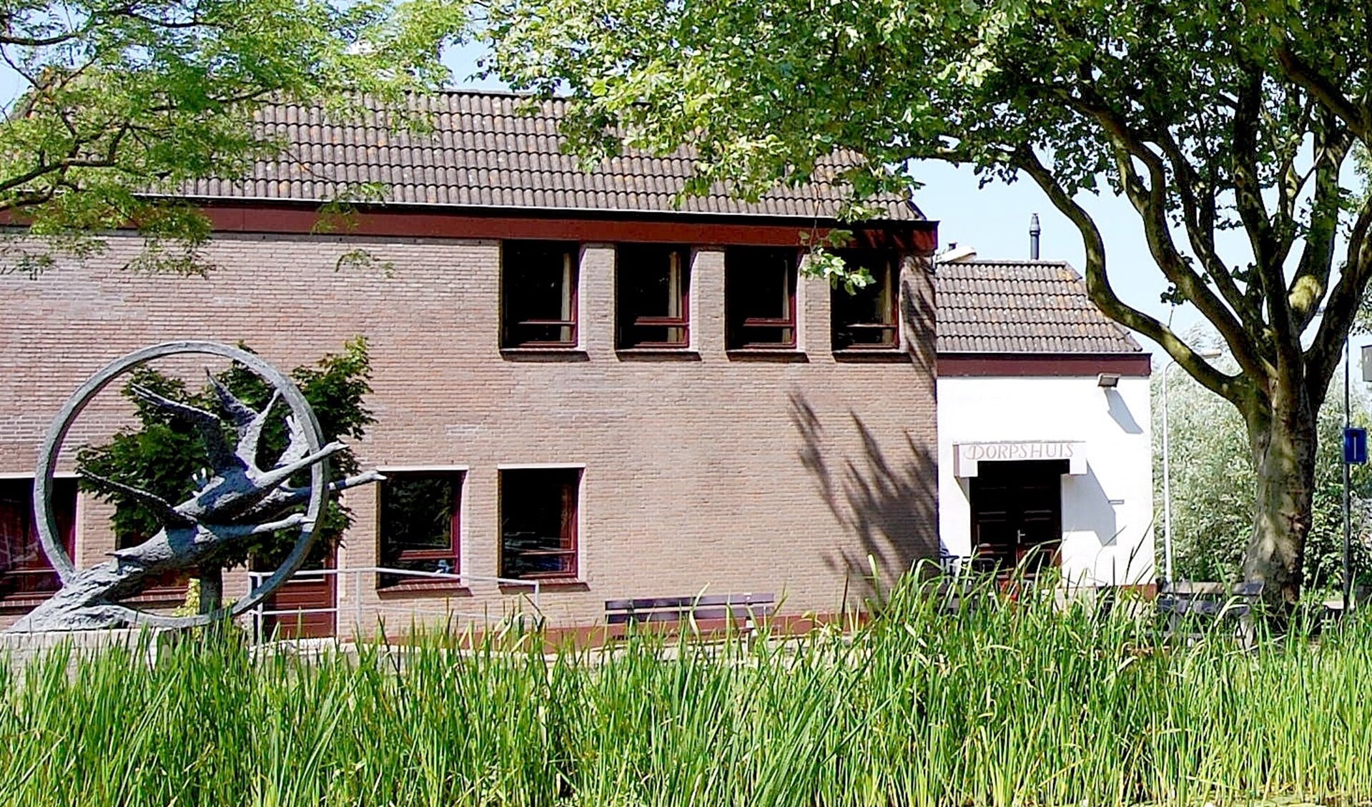 Sloop gemeentelijke gebouwen Stompwijk voor woningbouw