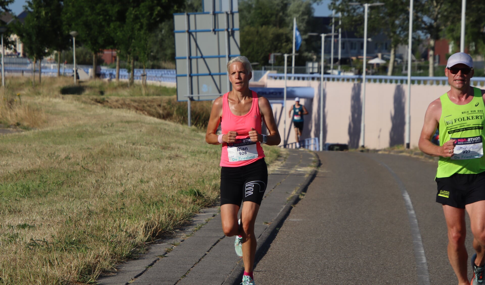 zware-omstandigheden-voor-hardlopers-mar-athon-sneek-groot-sneek