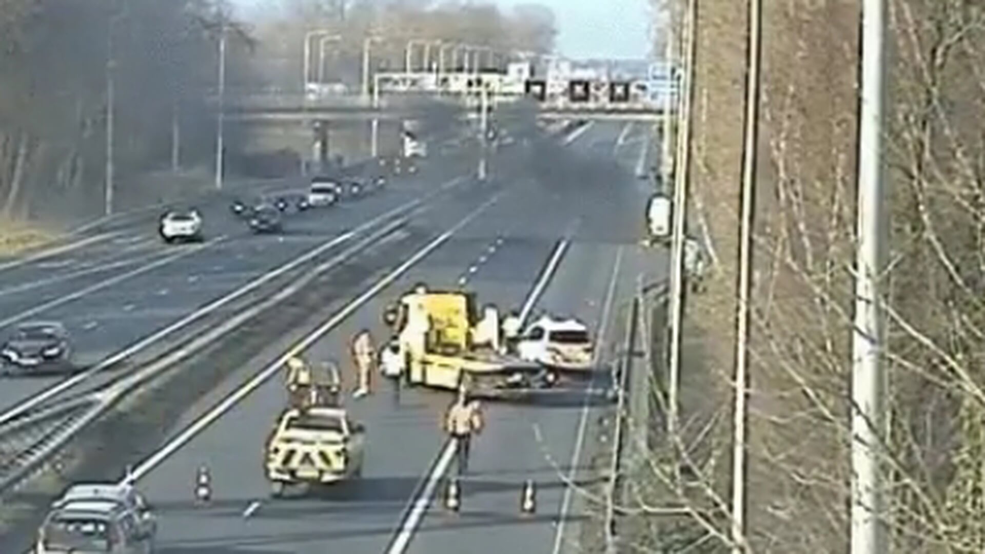 Veel vertraging op A9 richting Alkmaar wegens autobrand bij Akersloot