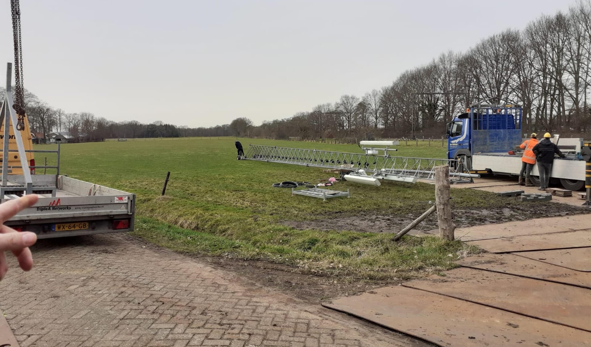 Groep Bewoners Slaat Alarm Over Plaatsing Zendmast Terschuur ...