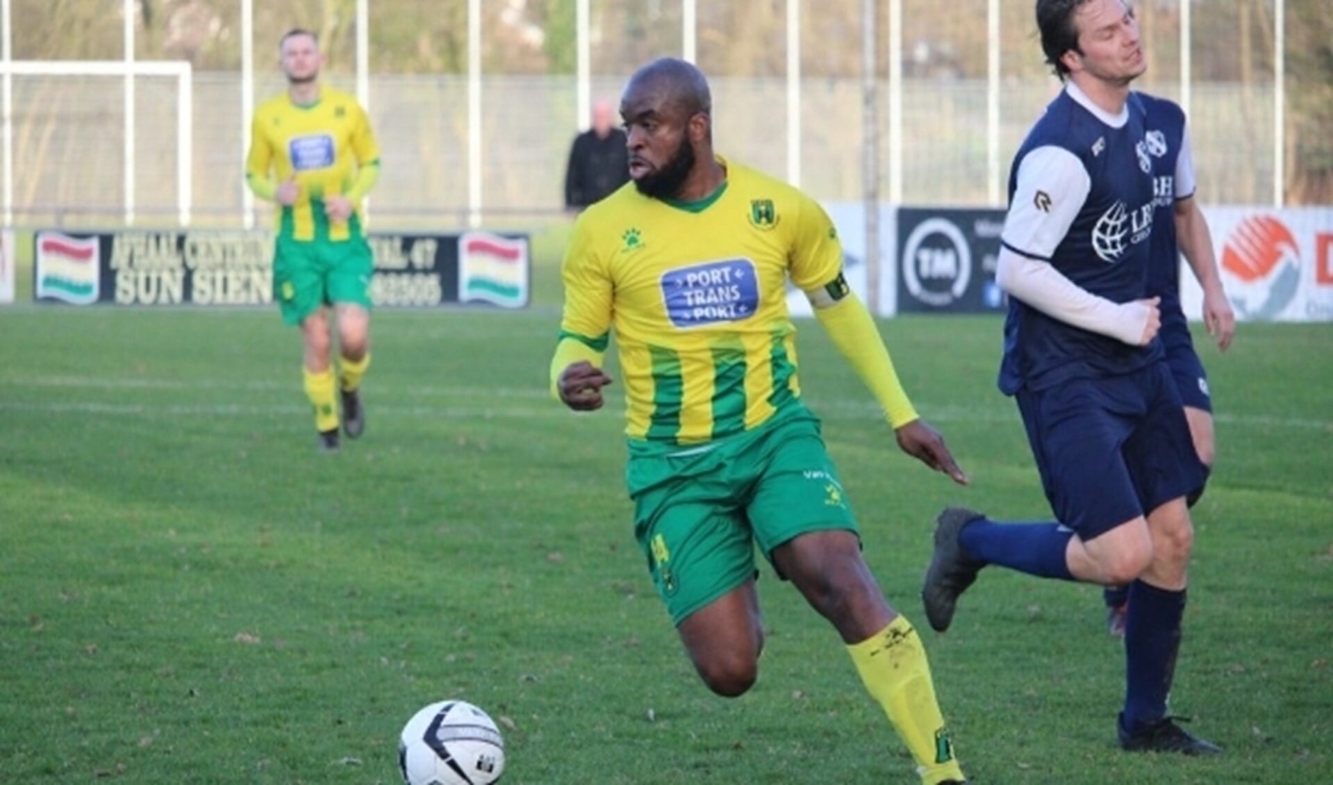 Aanvoerder Runell Martes nog een jaar door - Adverteren Rotterdam | De ...