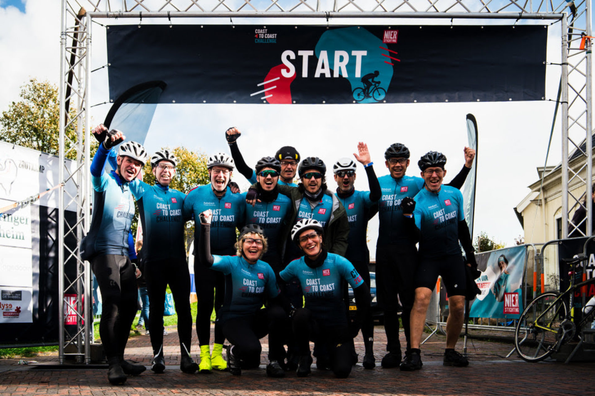 Natte Coast to Coast Challenge levert recordbedrag op voor onderzoek naar nierziekten