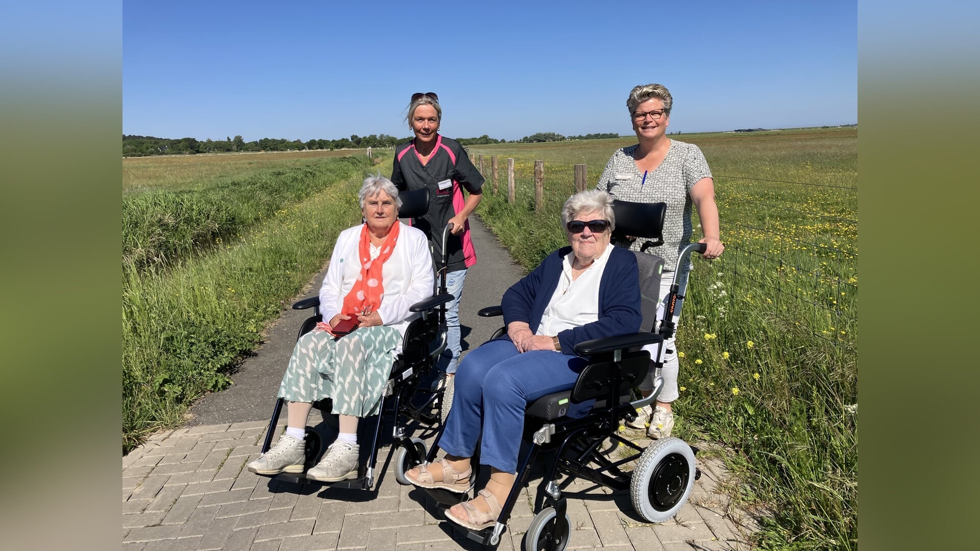 Woonzorgcentrum bedankt ‘vrienden van de burgemeester peeckstichting’ voor de schenking van twee ele