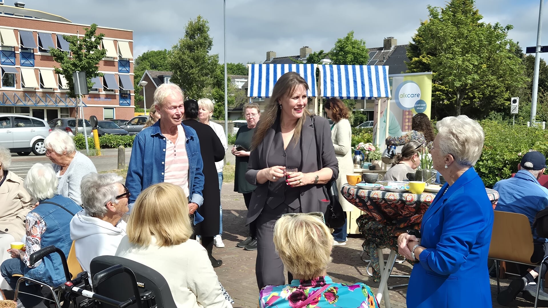 Koffieochtend verbindt buurtbewoners in Oudorp
