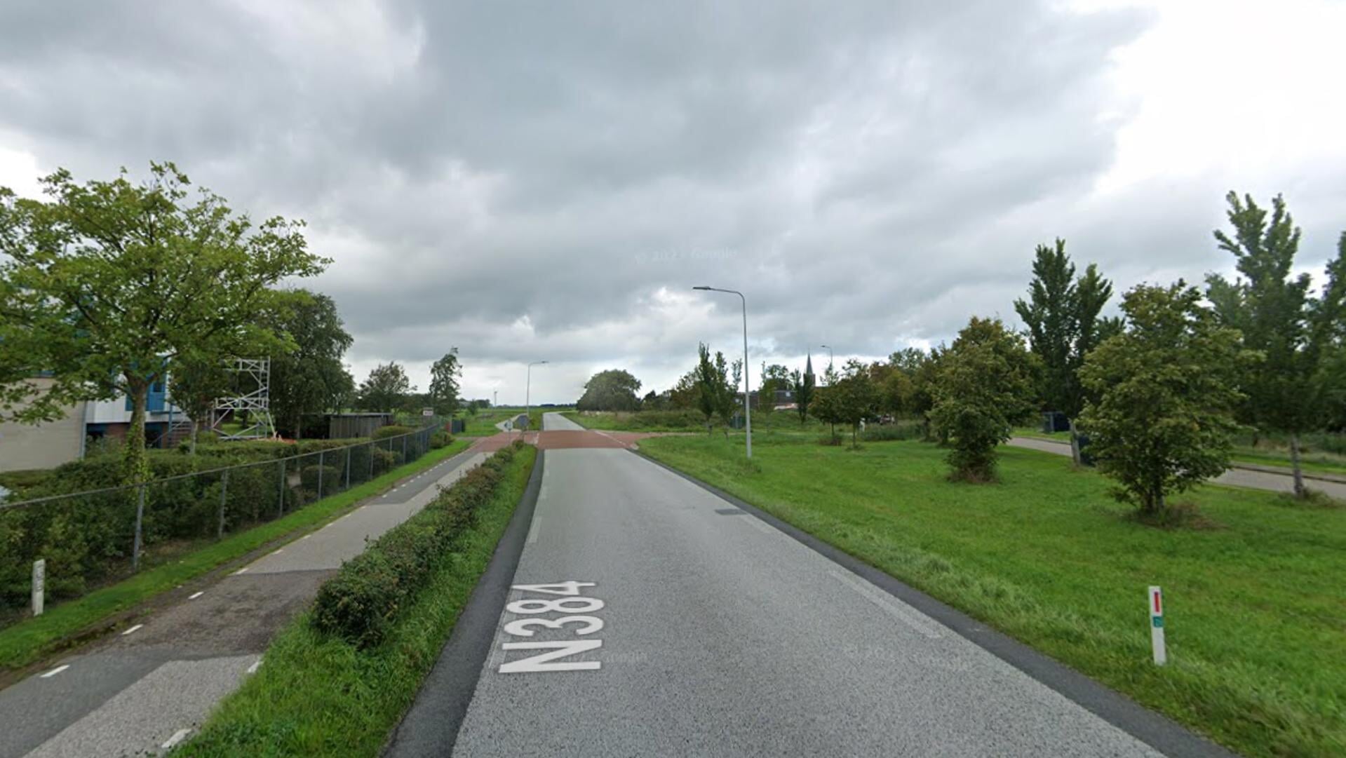 Wiuwerters willen stoplicht zodat fietsers en voetgangers veilig de N384 kunnen oversteken