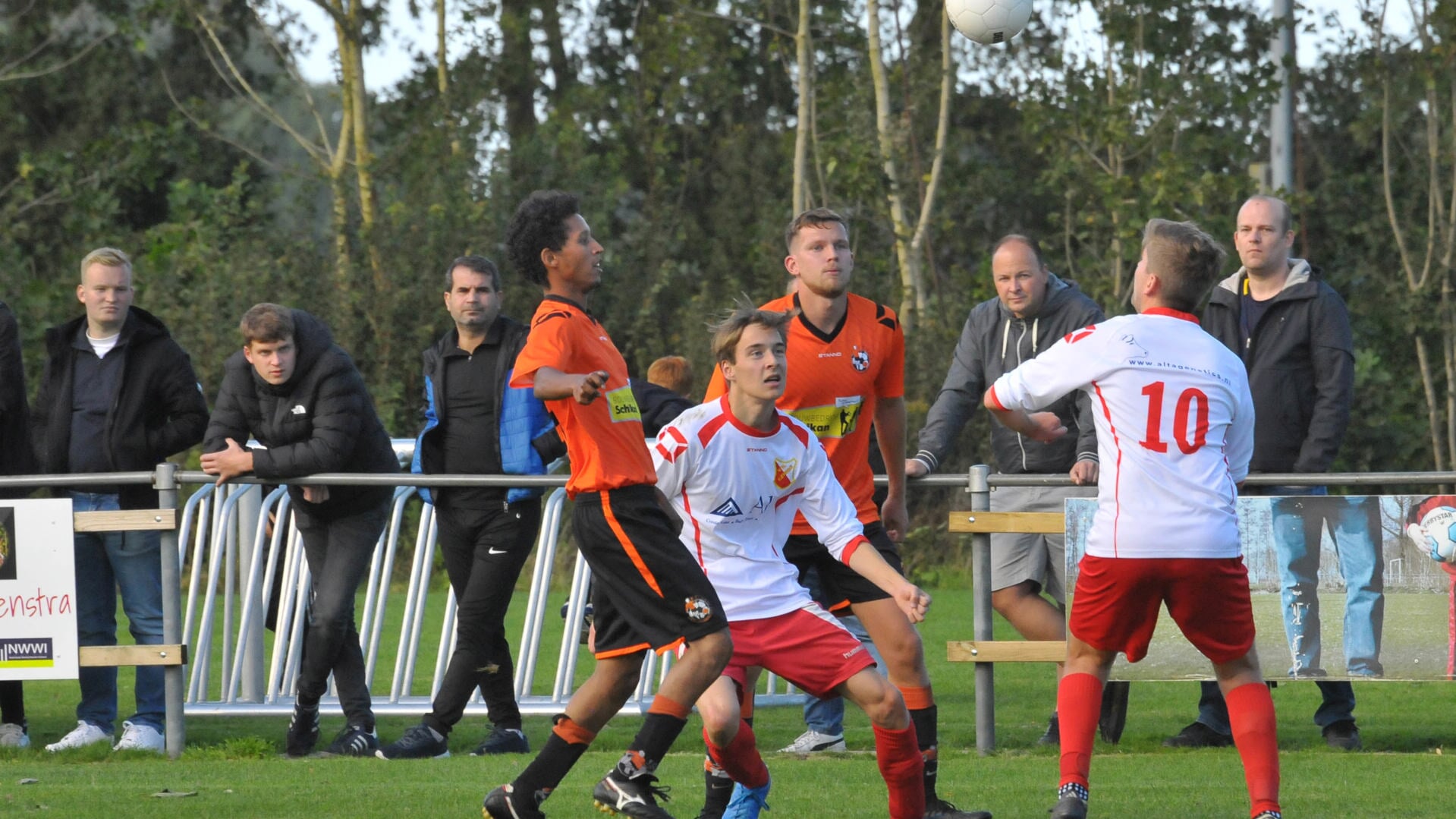 FC LEO in Feerwerd veel te sterk voor Ezinge: 1-3