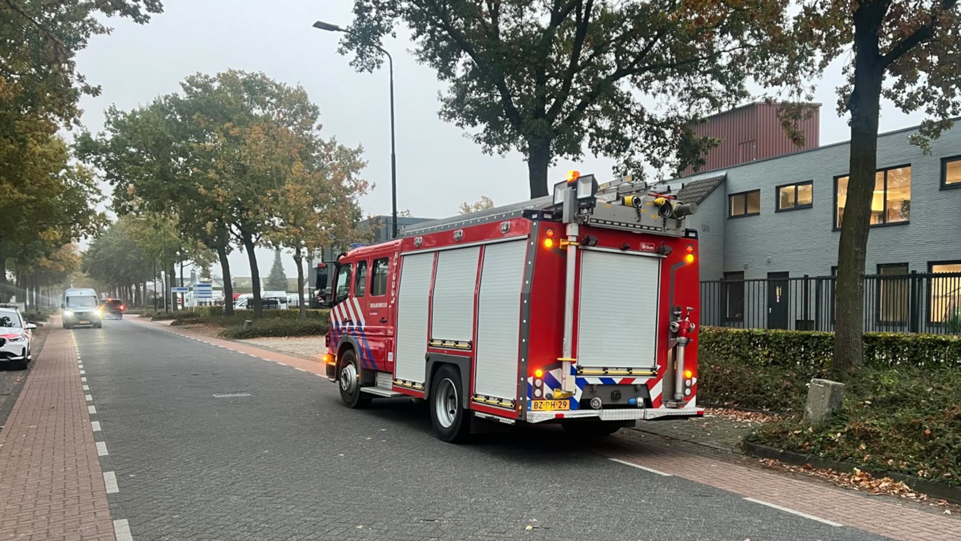 Brandweer gealarmeerd vanwege rookontwikkeling bij bedrijfspand