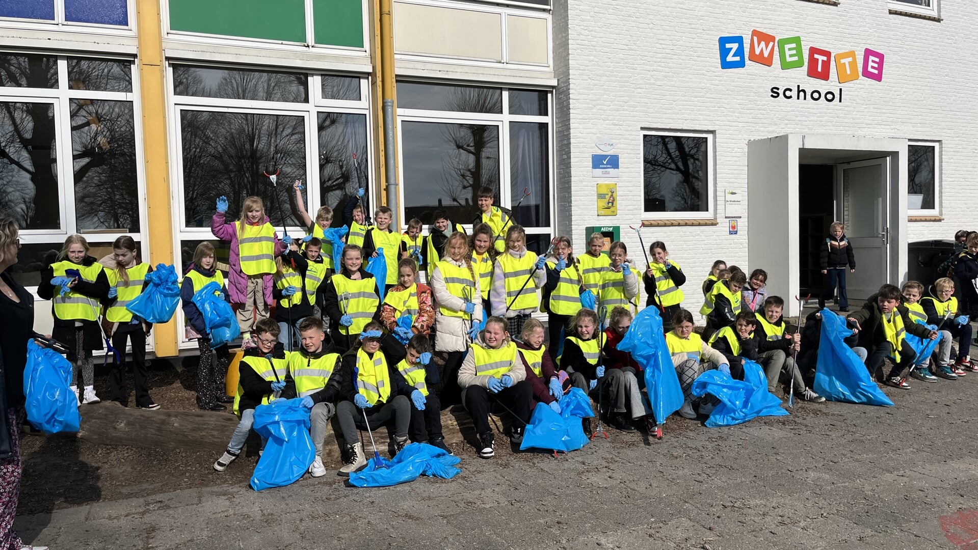 Kinderen Zwetteschool ruimen zwerfafval op tijdens de Himmelwike ...