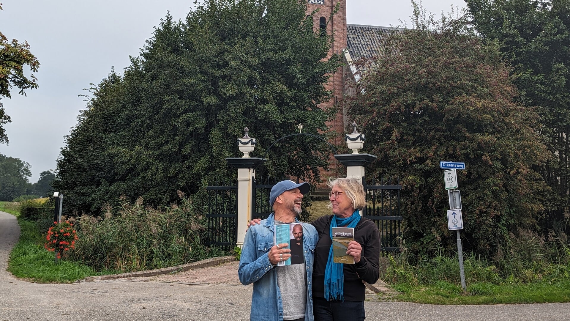 Schrijfgrage Saaxumhuizers komen met nieuw boek