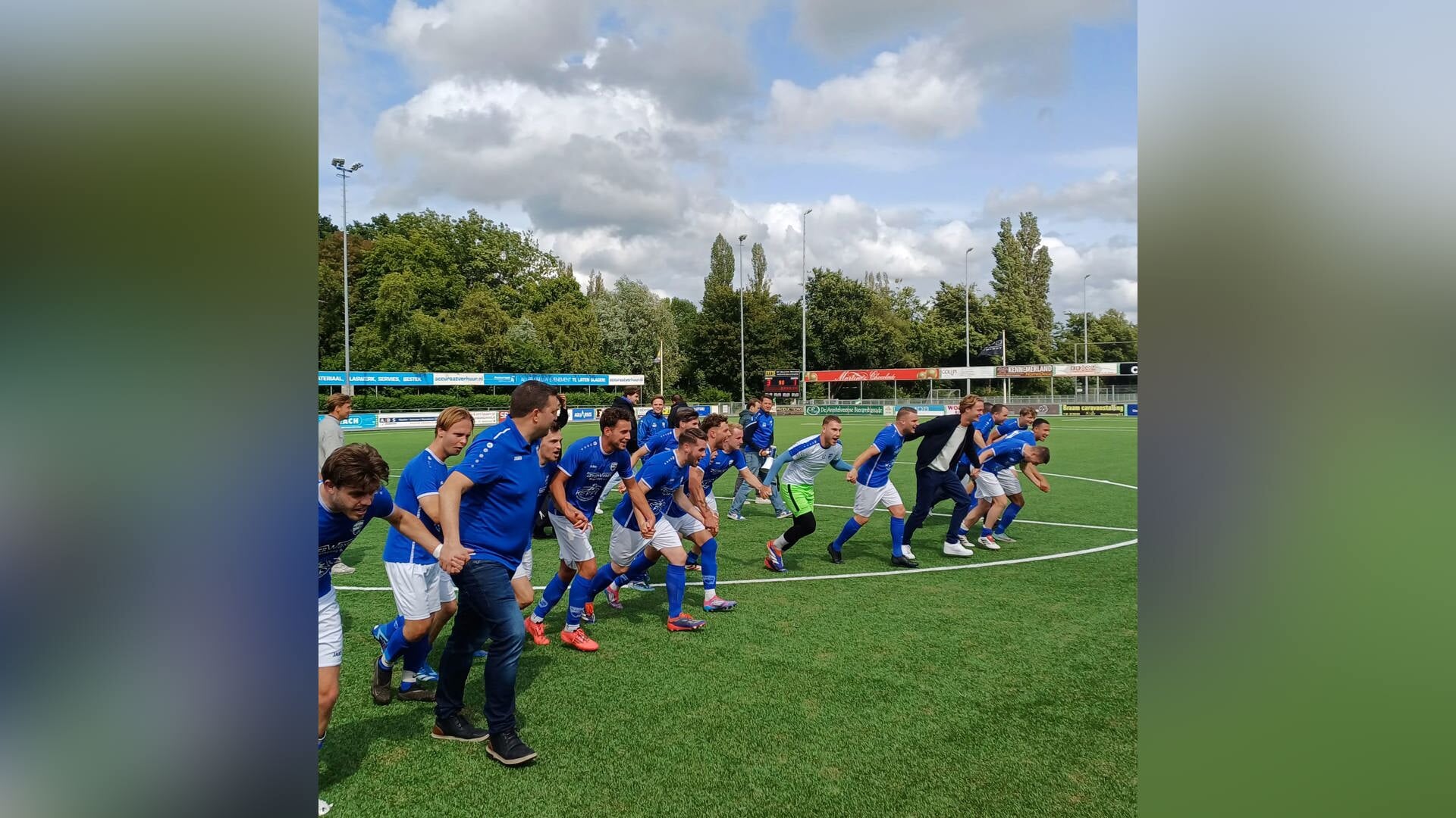 Blauw Wit W snel bekomen van schrik
