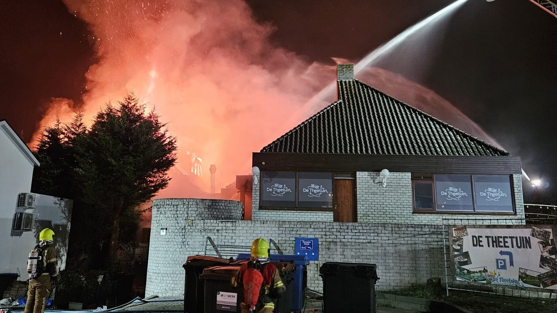 Theetuin in Rijsoord afgebrand - Al het nieuws uit Ridderkerk
