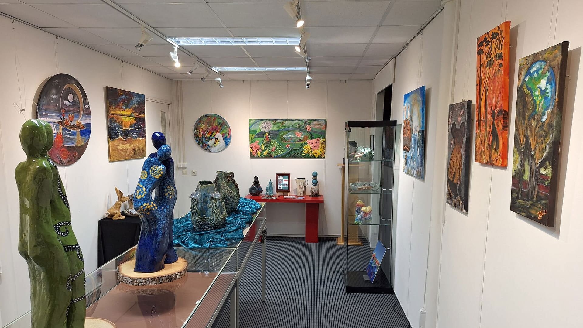 Kleurrijke expositie in Zijper Museum