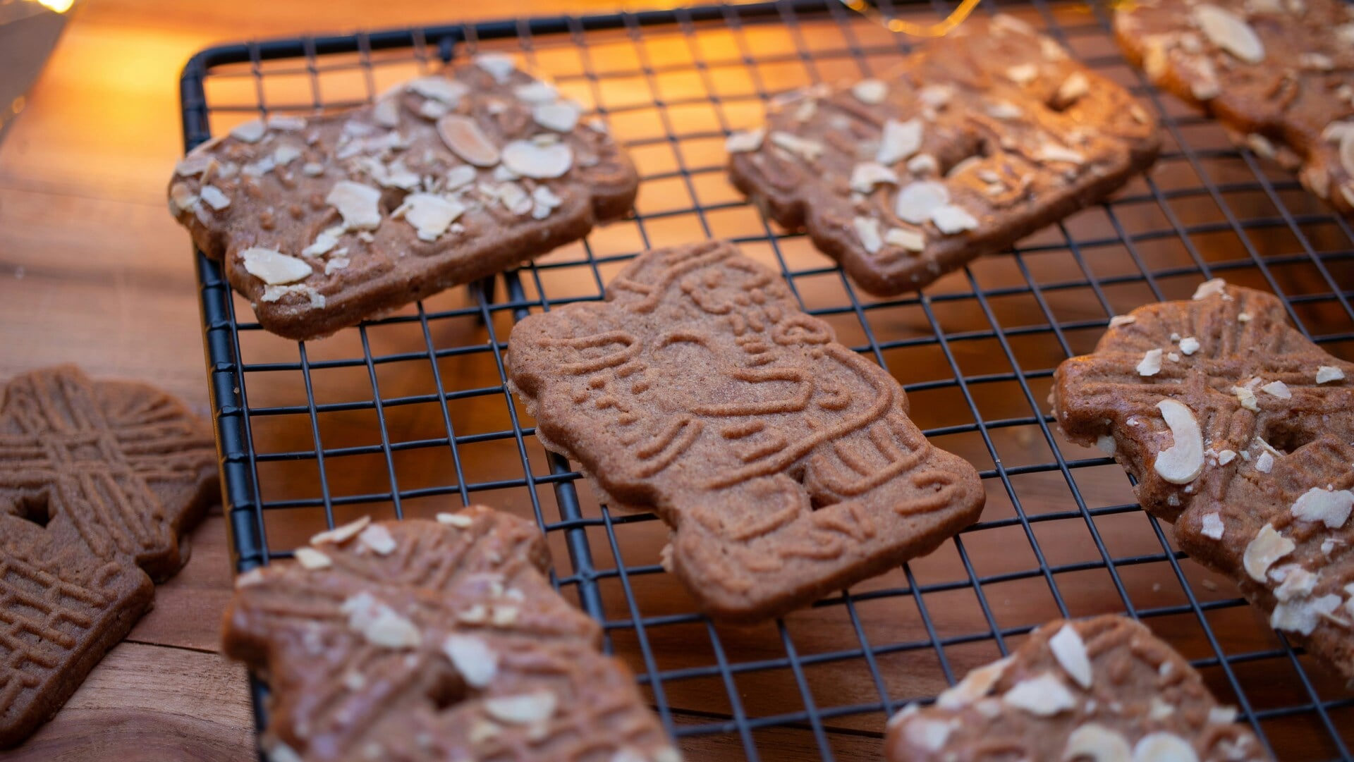 Speculaaspoppen voor Dorpskerk