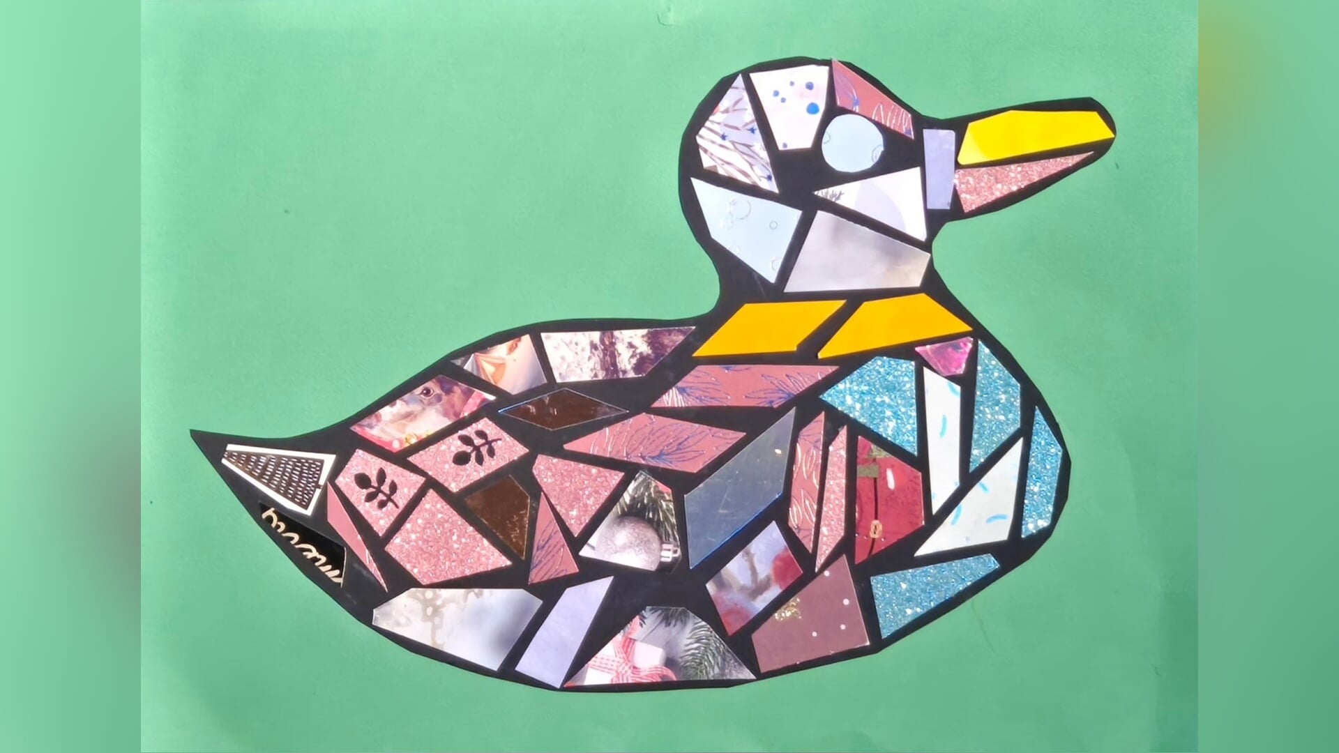 Mozaïekdieren maken tijdens workshop