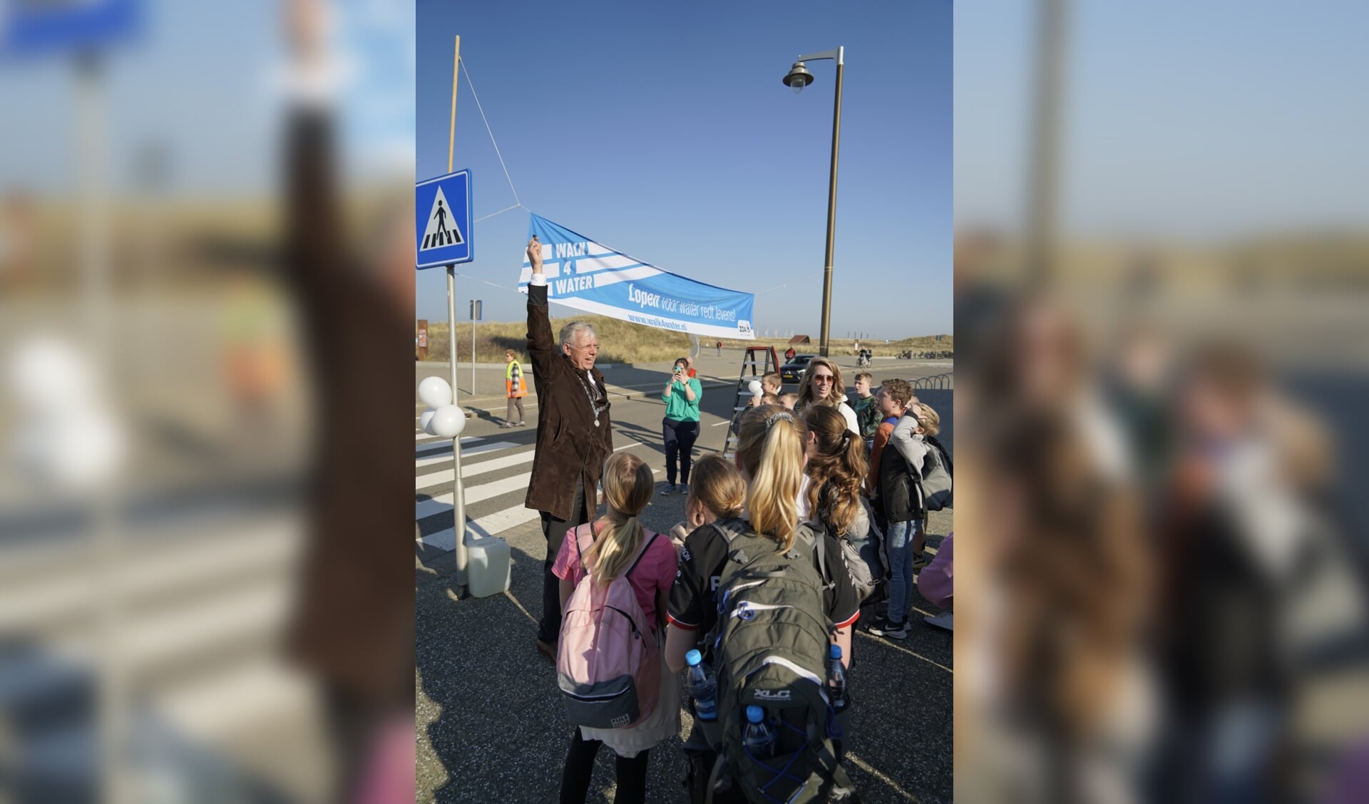 VIDEO - Schoolkinderen wandelen 13 mille bij elkaar voor water - Al het ...