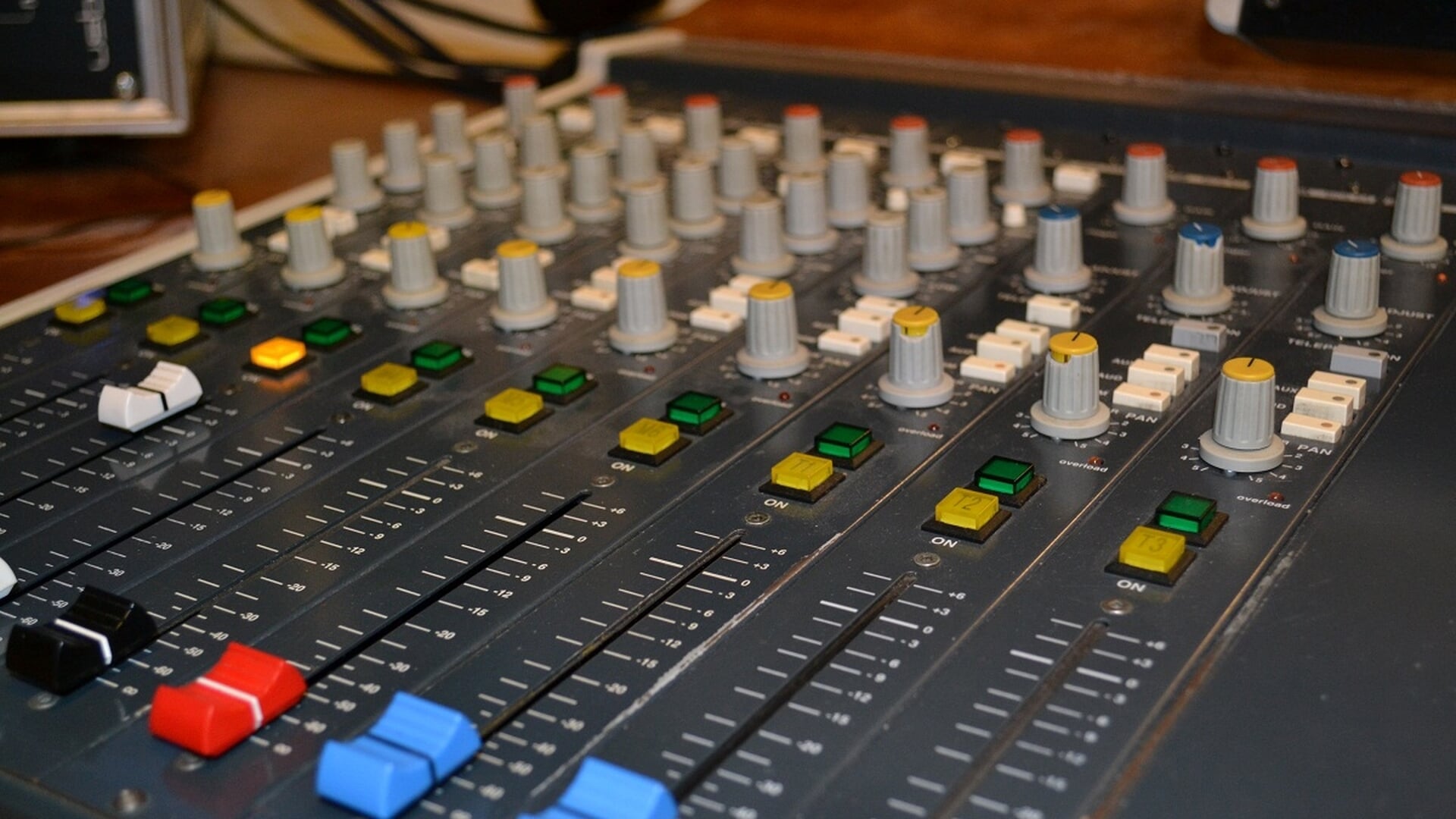 Organisatie Schoenendoosactie in Hart voor Barendrecht