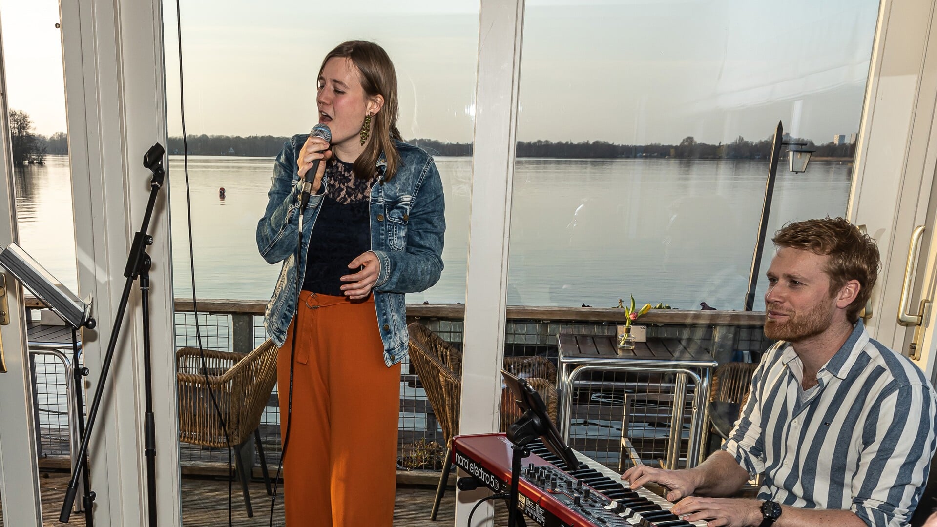 Huiskamerconcert met jazzduo in Den Andel