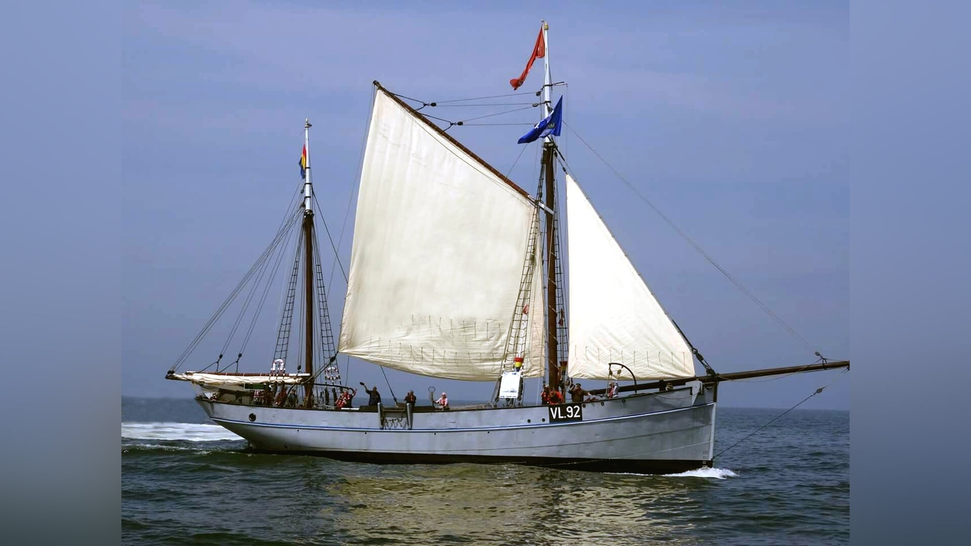 Historische vlootschouw op de Maasboulevard viert 750 jaar stadsrechten Schiedam