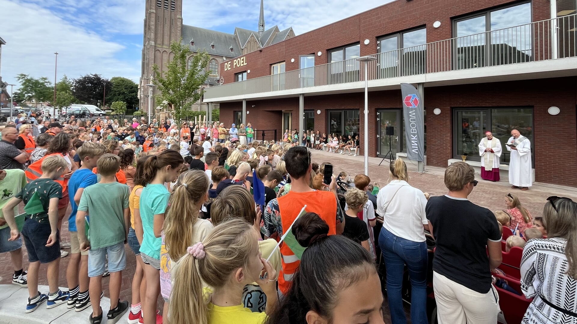 Feestelijke overdracht IKC De Poel in Langeraar