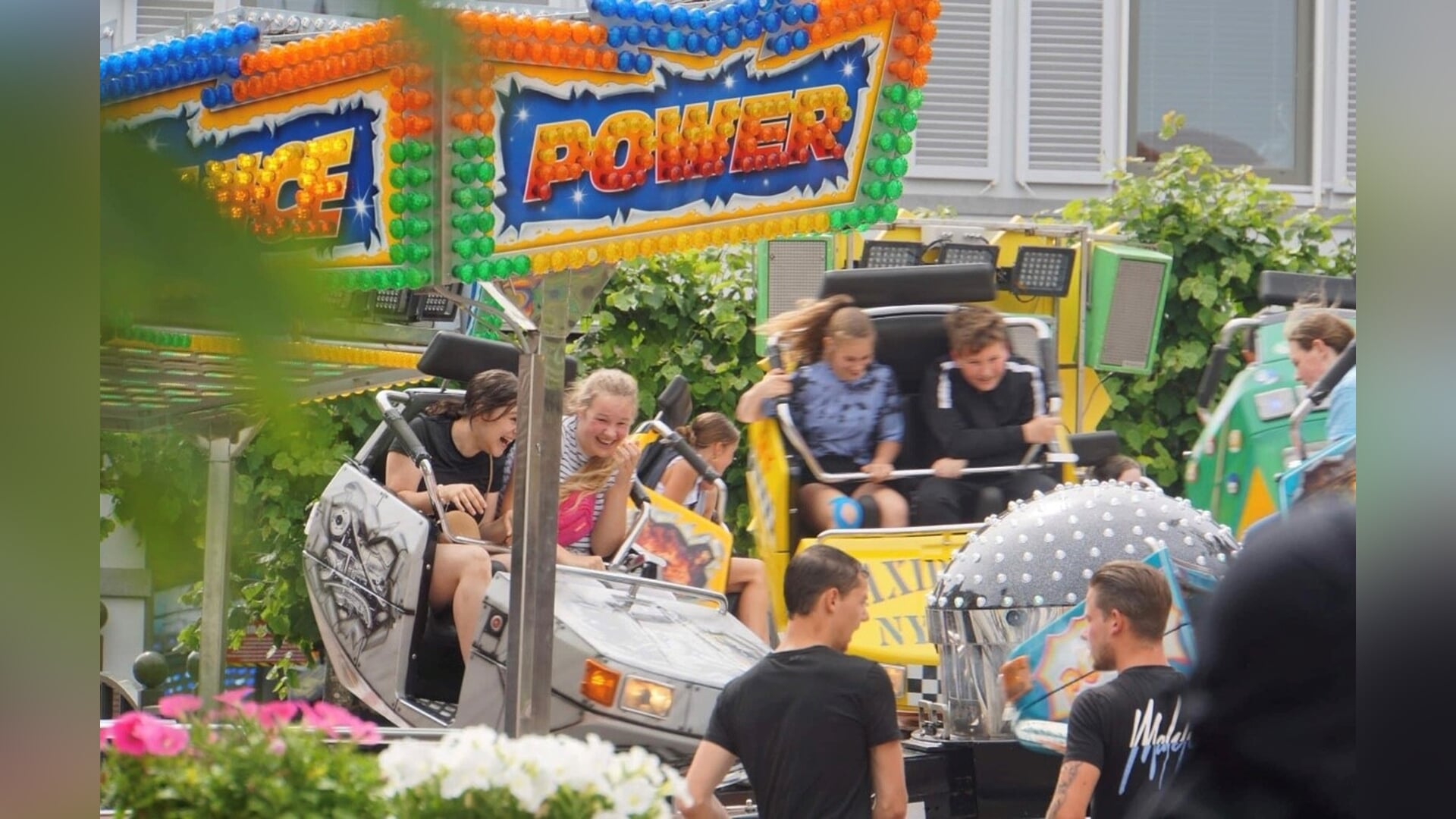 Kermis Warmenhuizen 2025: alles wat je moet weten