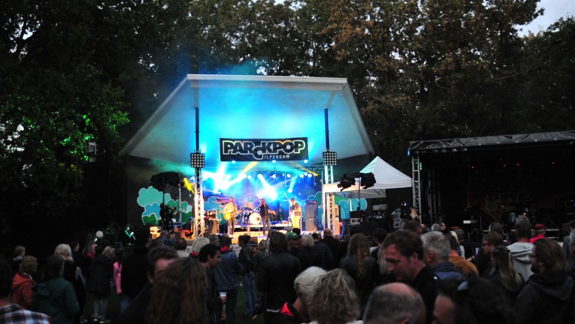 Acht uur lang non-stop muziek op Parckpop Ilpendam