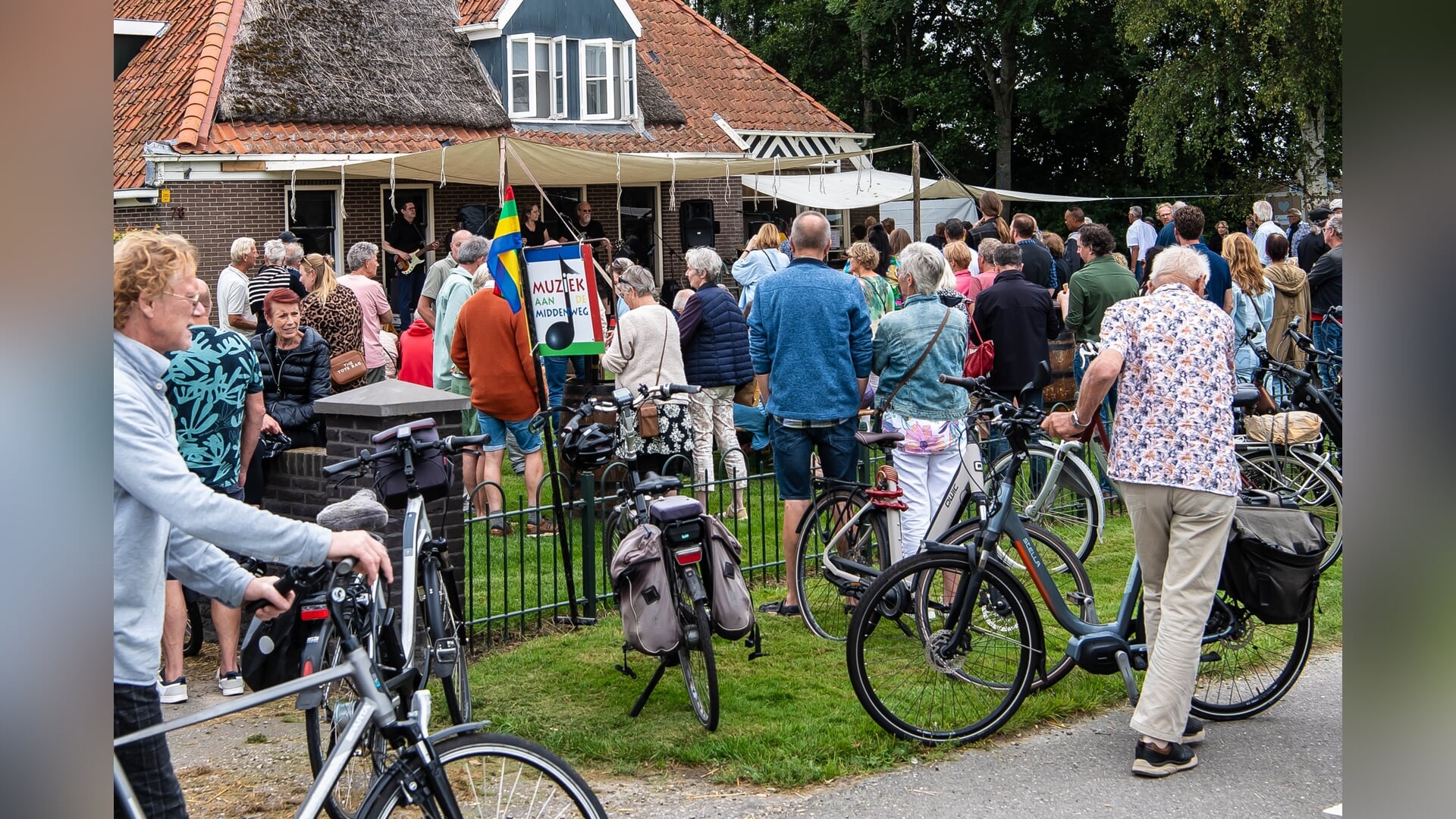 Muziek aan de Middenweg: nog even nagenieten met de foto’s!