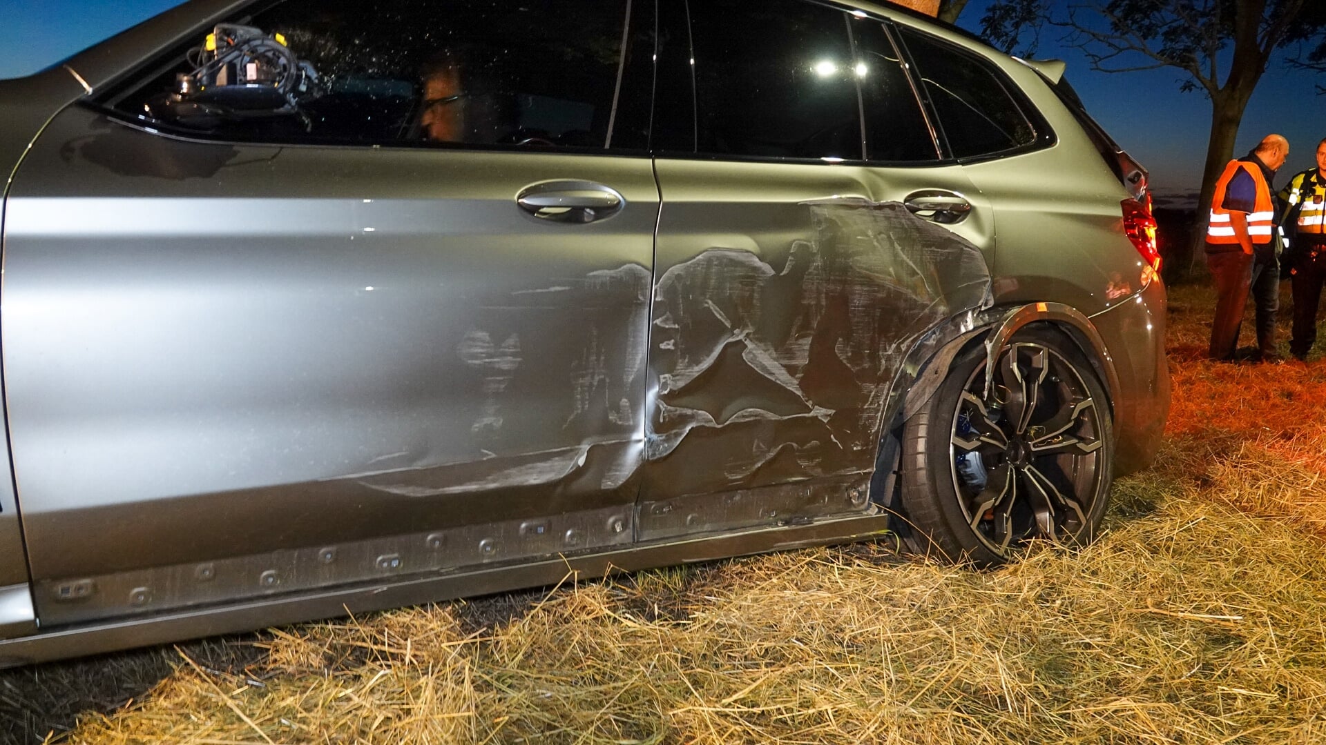 A7 bij Middenbeemster richting Purmerend dicht door gecrashte auto