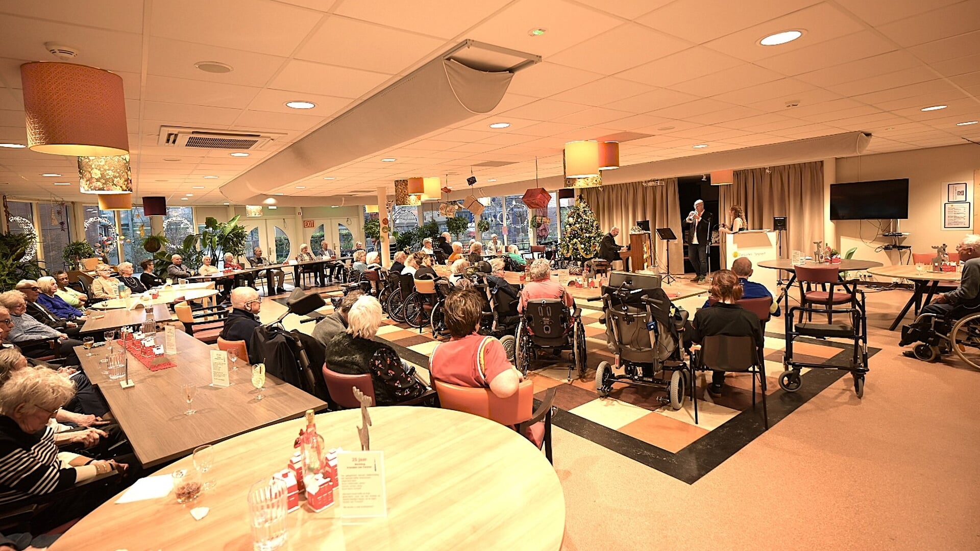 Vrienden van Torenerf zoeken stemmen voor bewoners zorgcentrum