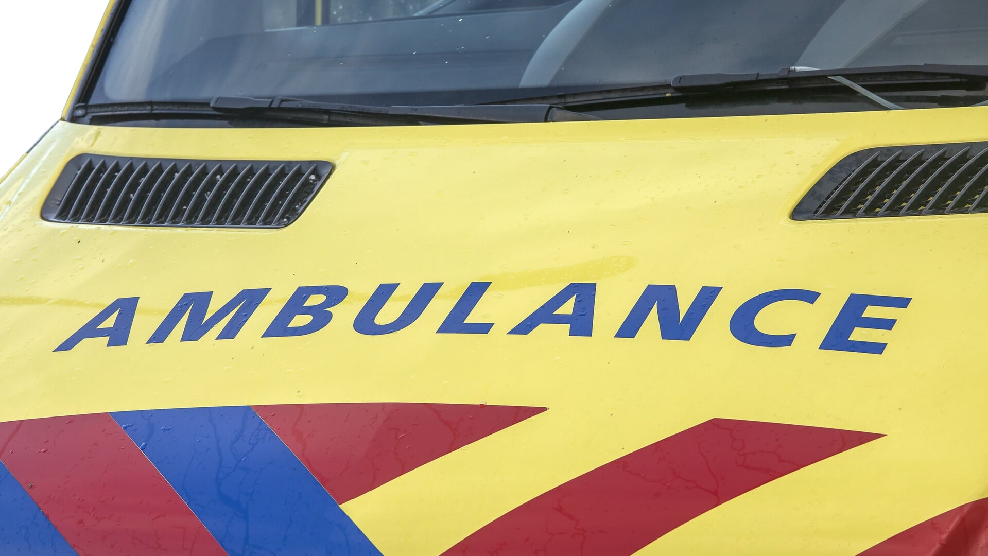 Motorrijder buiten levensgevaar na zwaar ongeval Kwadijk