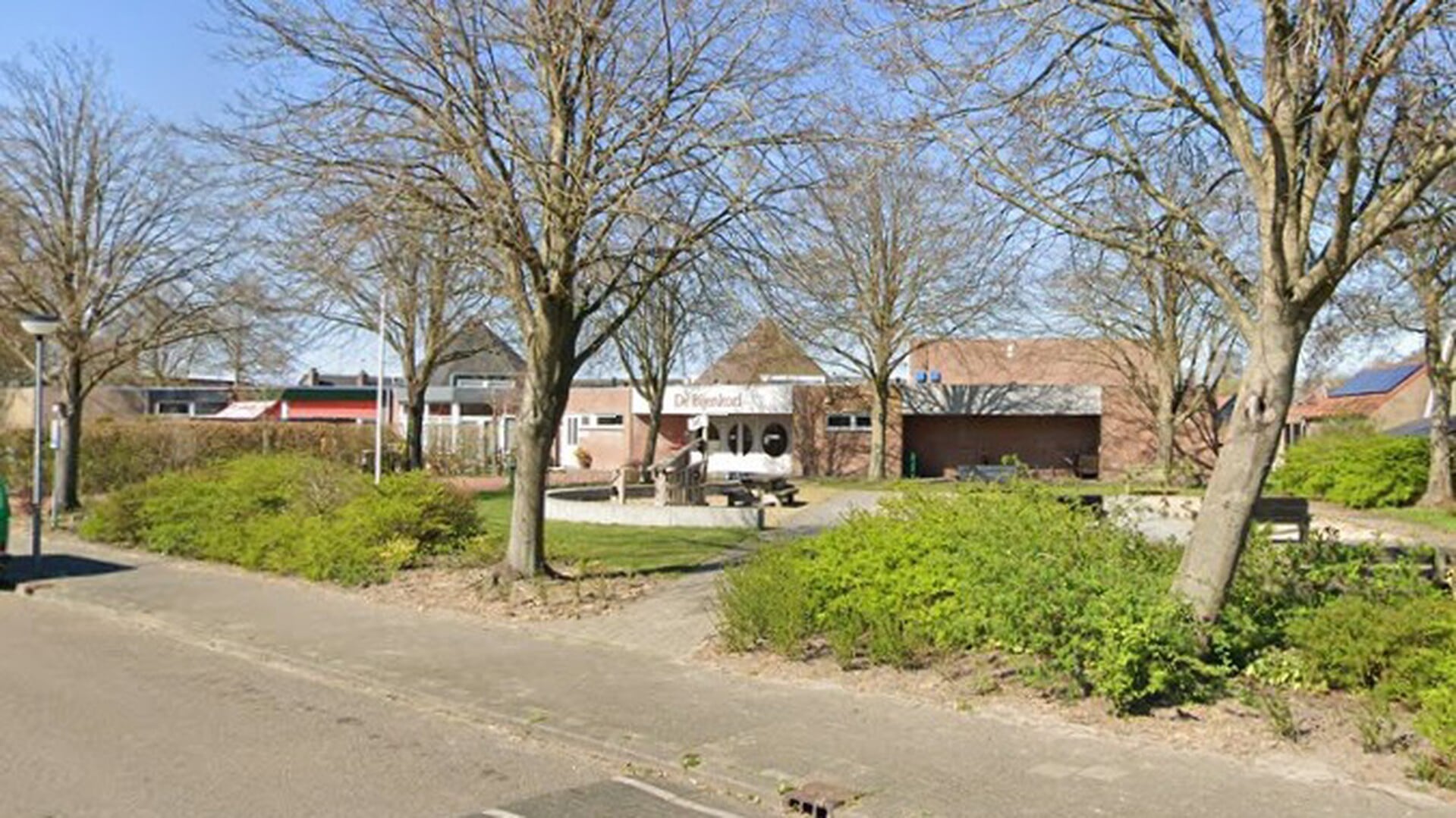 College Schagen brengt bezoek aan Oudesluis
