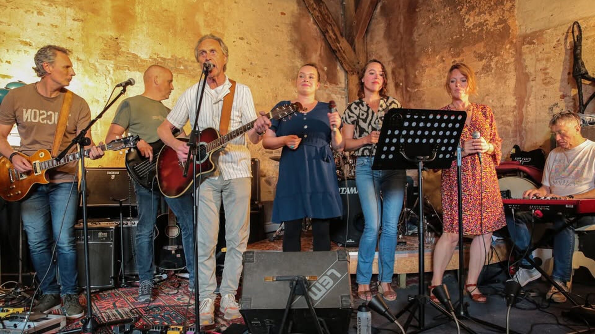 Live muziek in de geheime tuin